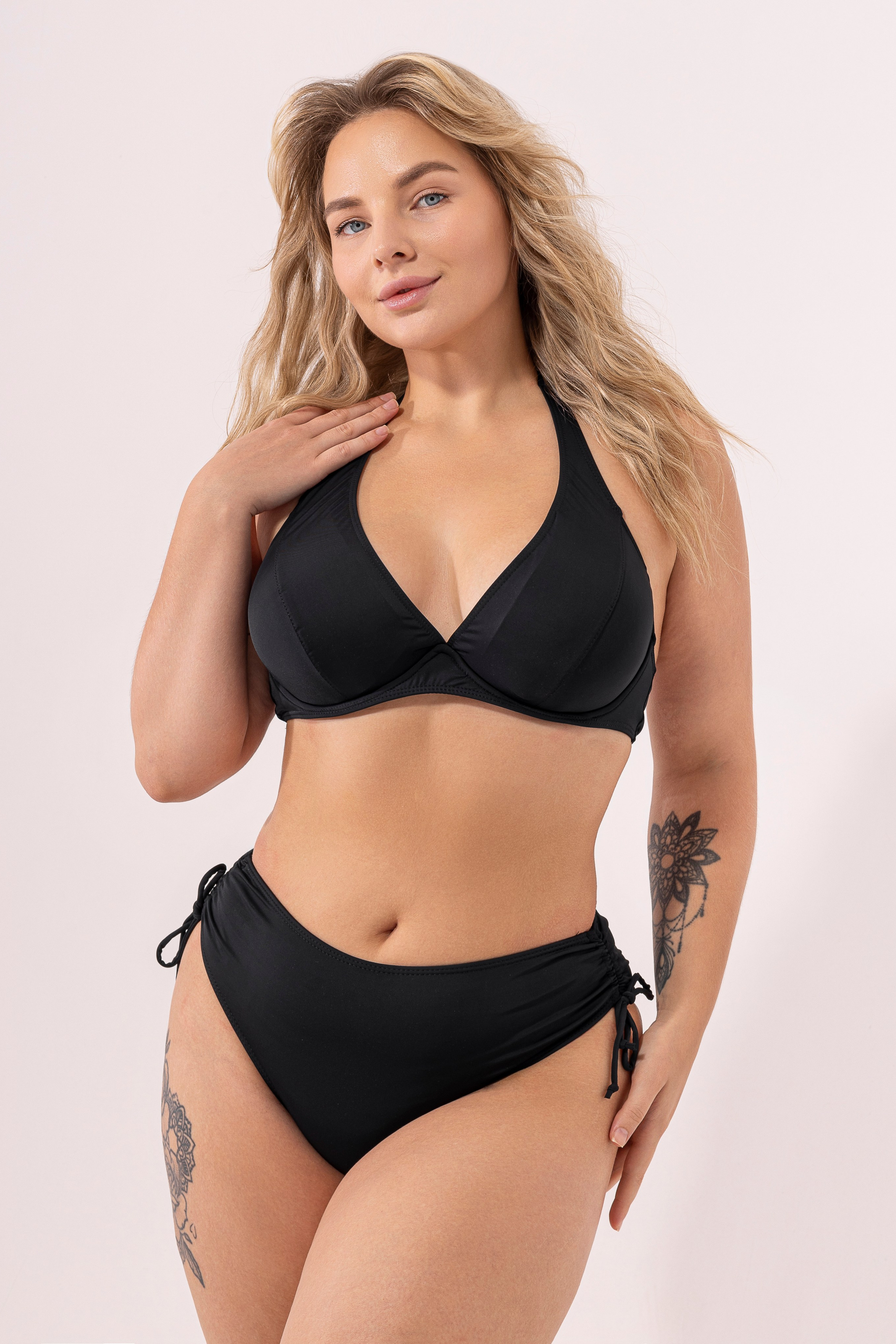 Купальник. Фото для маркетплейсов в самых сочных локациях города Сочи