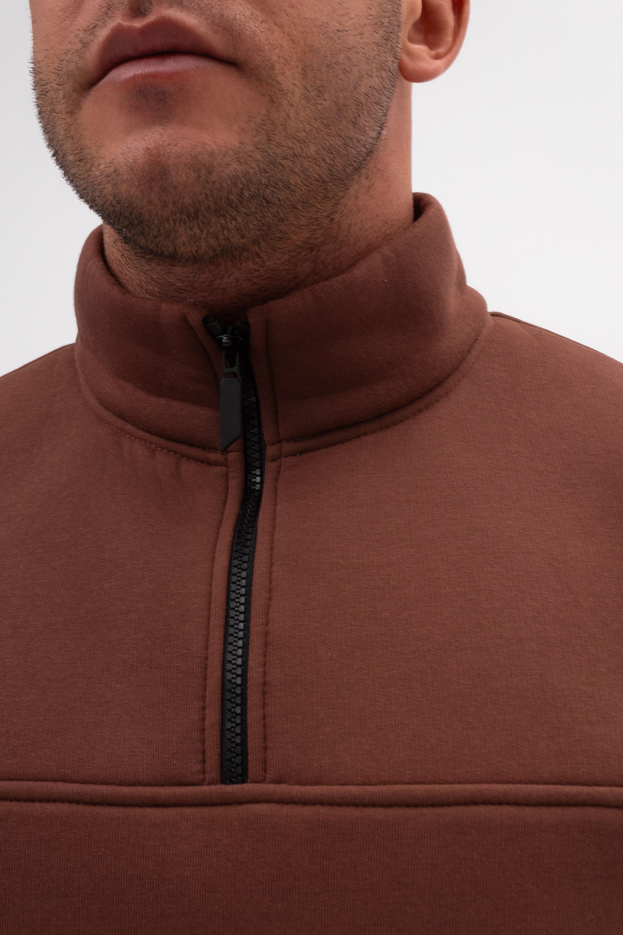 Флисовый костюм. Фото для маркетплейсов в самых сочных локациях города Сочи