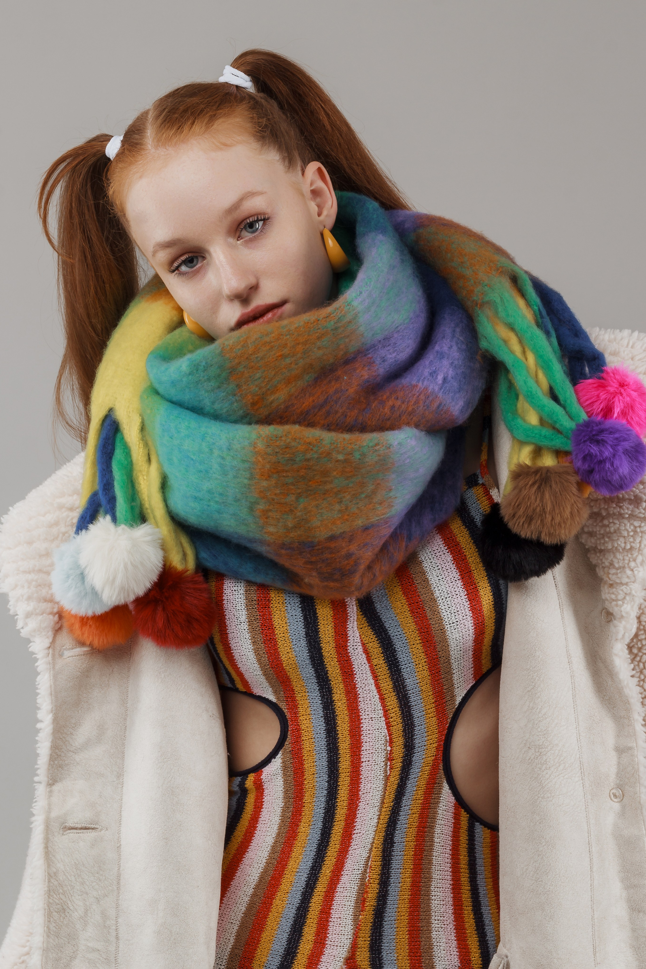 Шарфы — Стася. Фото для маркетплейсов в самых сочных локациях города Сочи