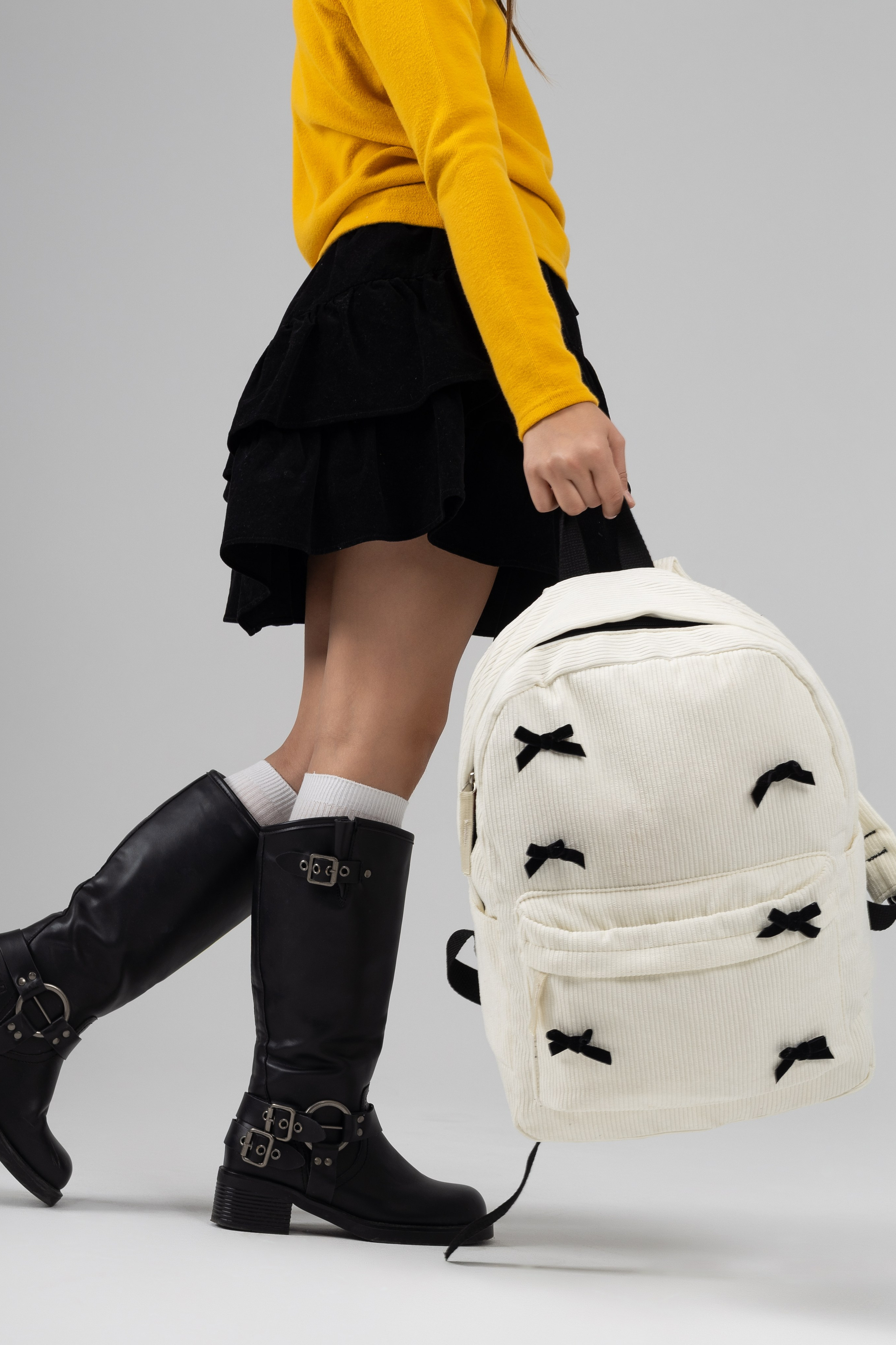 Рюкзаки. Фото для маркетплейсов в самых сочных локациях города Сочи