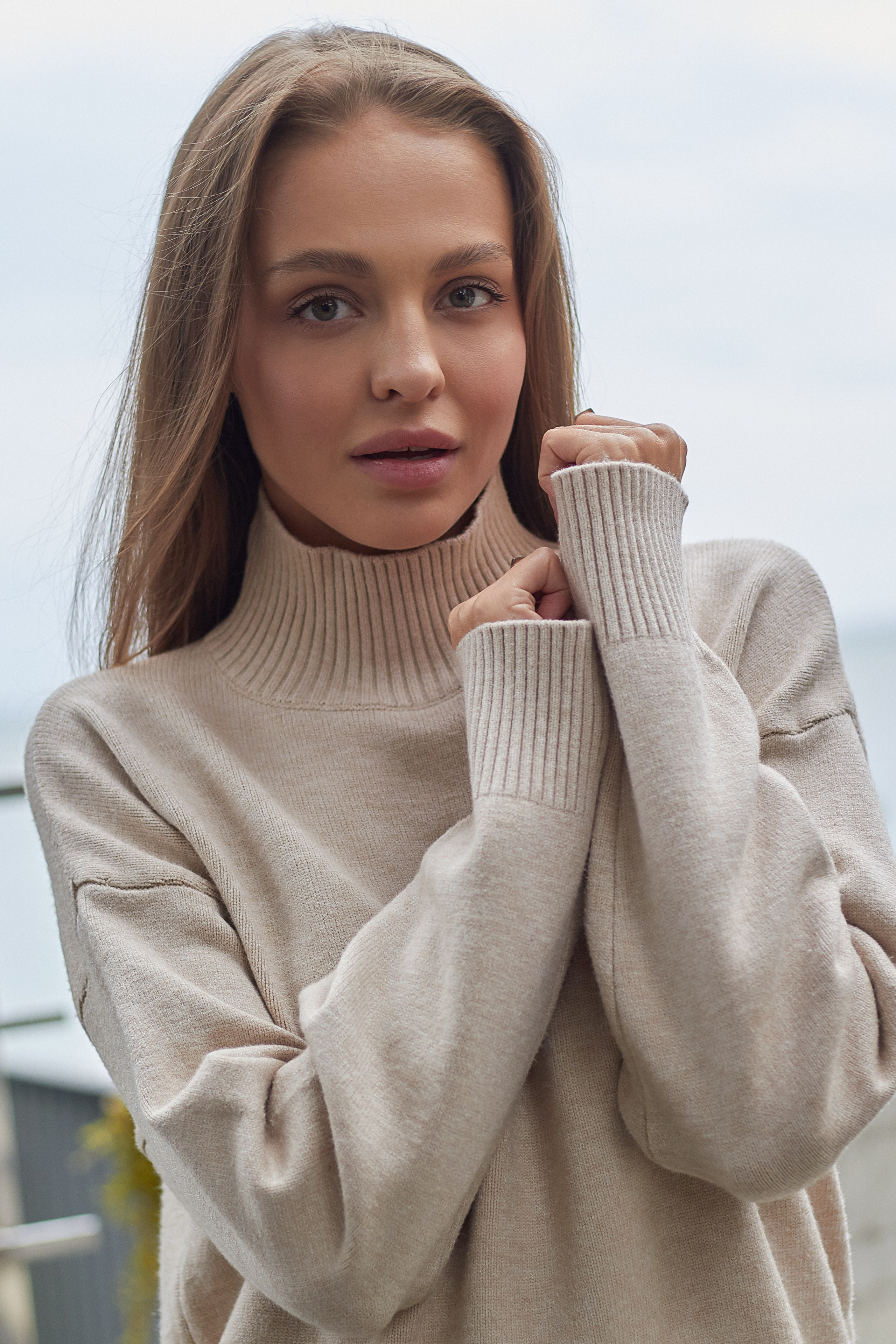 Костюм. Фото для маркетплейсов в самых сочных локациях города Сочи