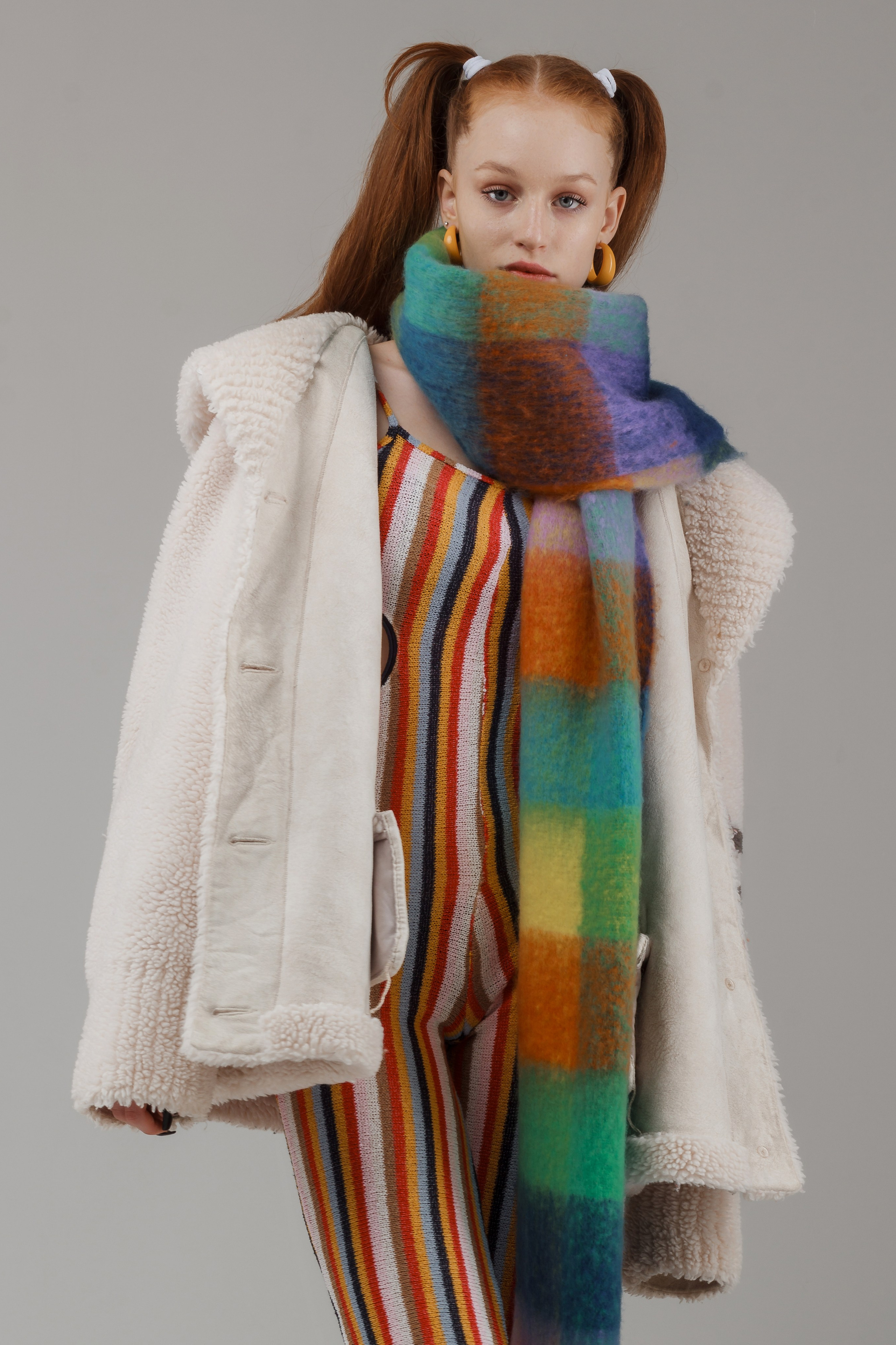 Шарфы — Стася. Фото для маркетплейсов в самых сочных локациях города Сочи