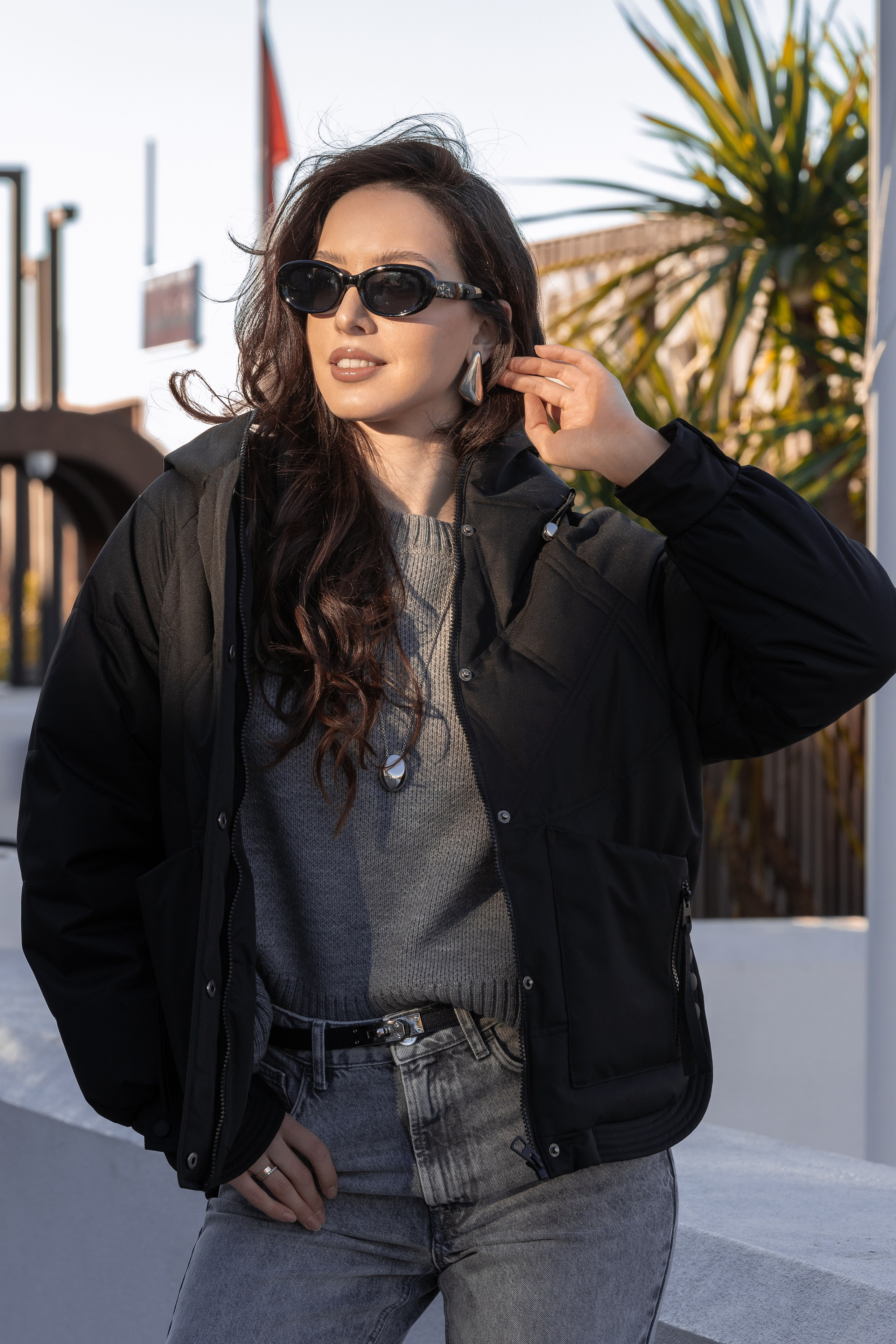 Куртки. Фото для маркетплейсов в самых сочных локациях города Сочи