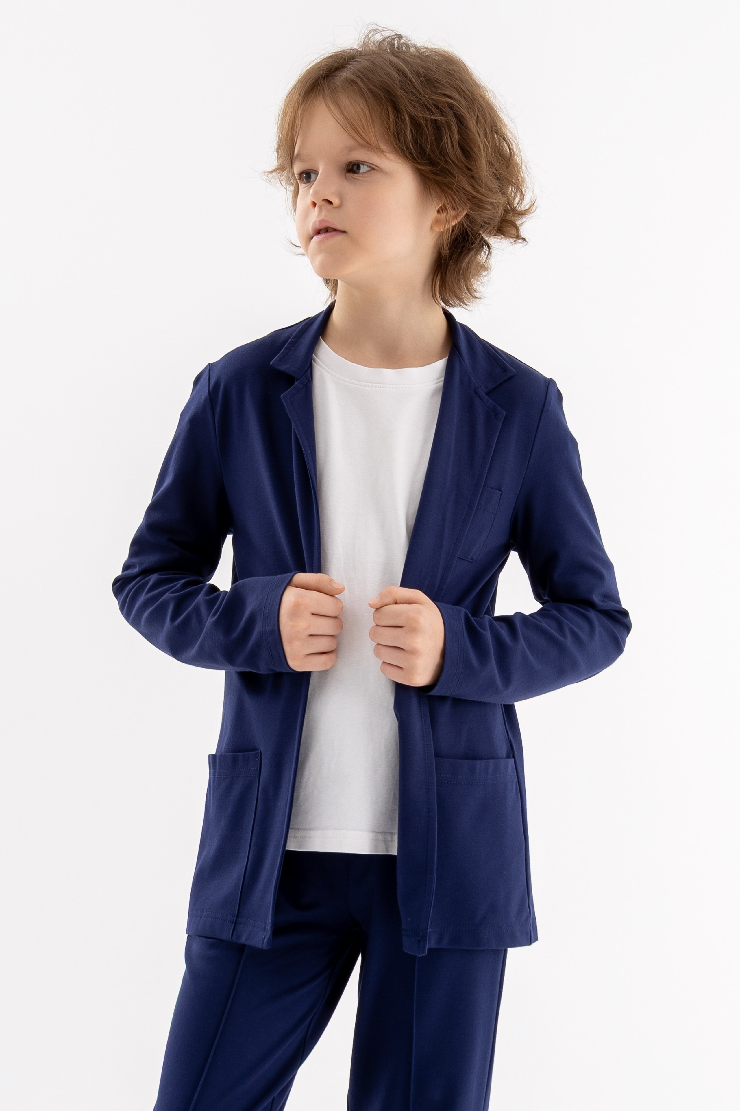 Костюм. Фото для маркетплейсов в самых сочных локациях города Сочи