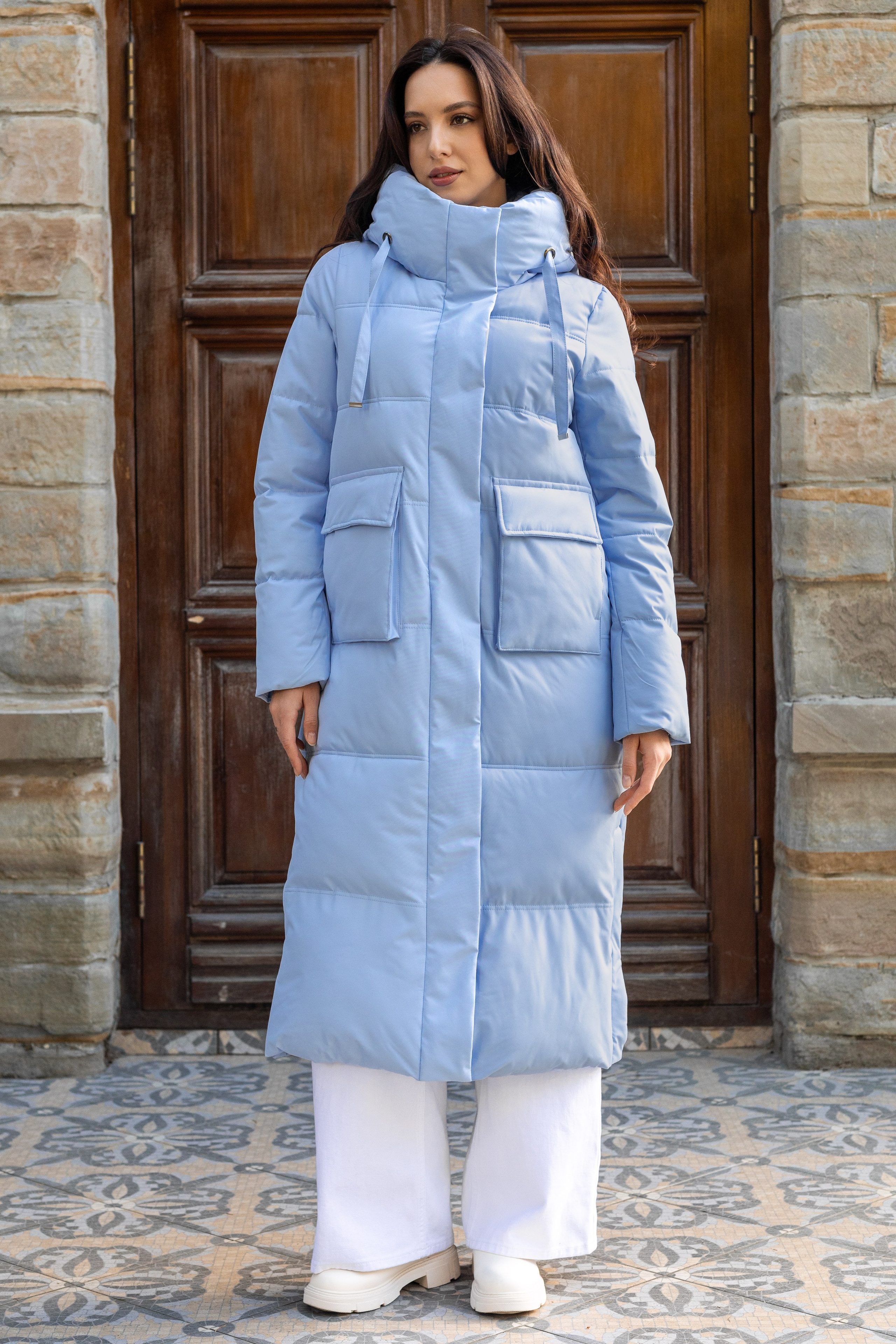 Пуховики. Фото для маркетплейсов в самых сочных локациях города Сочи