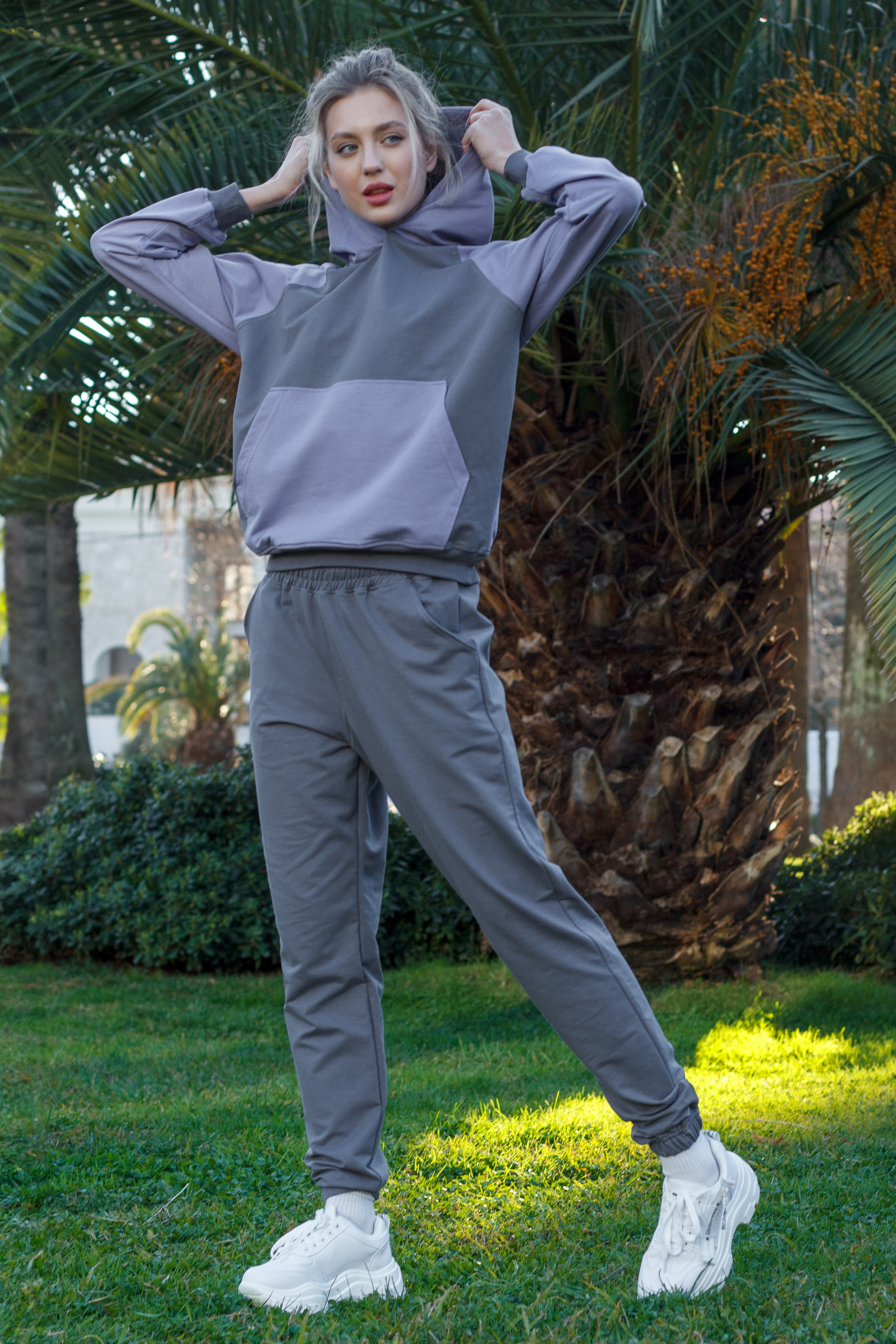 Костюмы. Фото для маркетплейсов в самых сочных локациях города Сочи