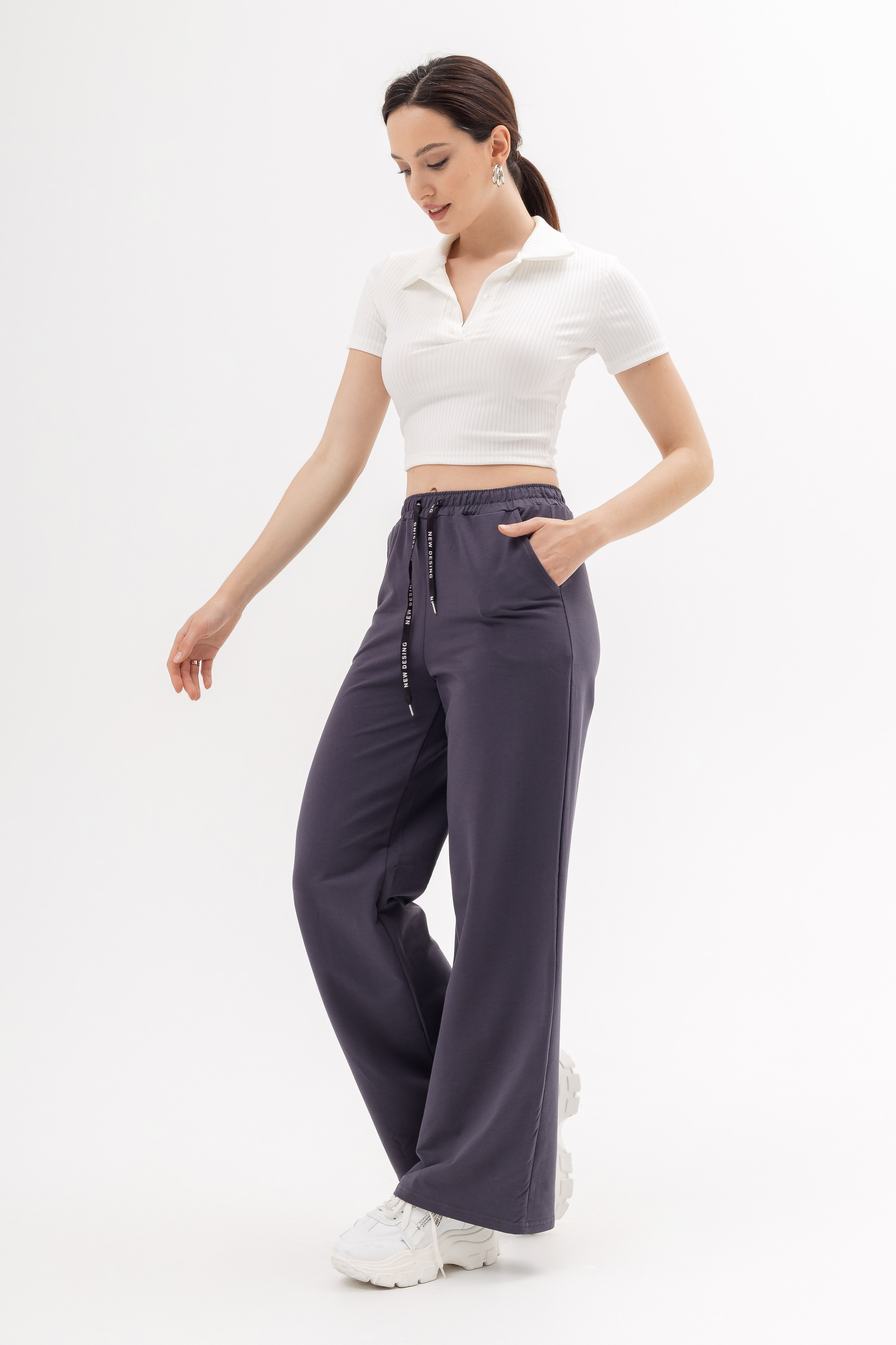 Брюки. Фото для маркетплейсов в самых сочных локациях города Сочи