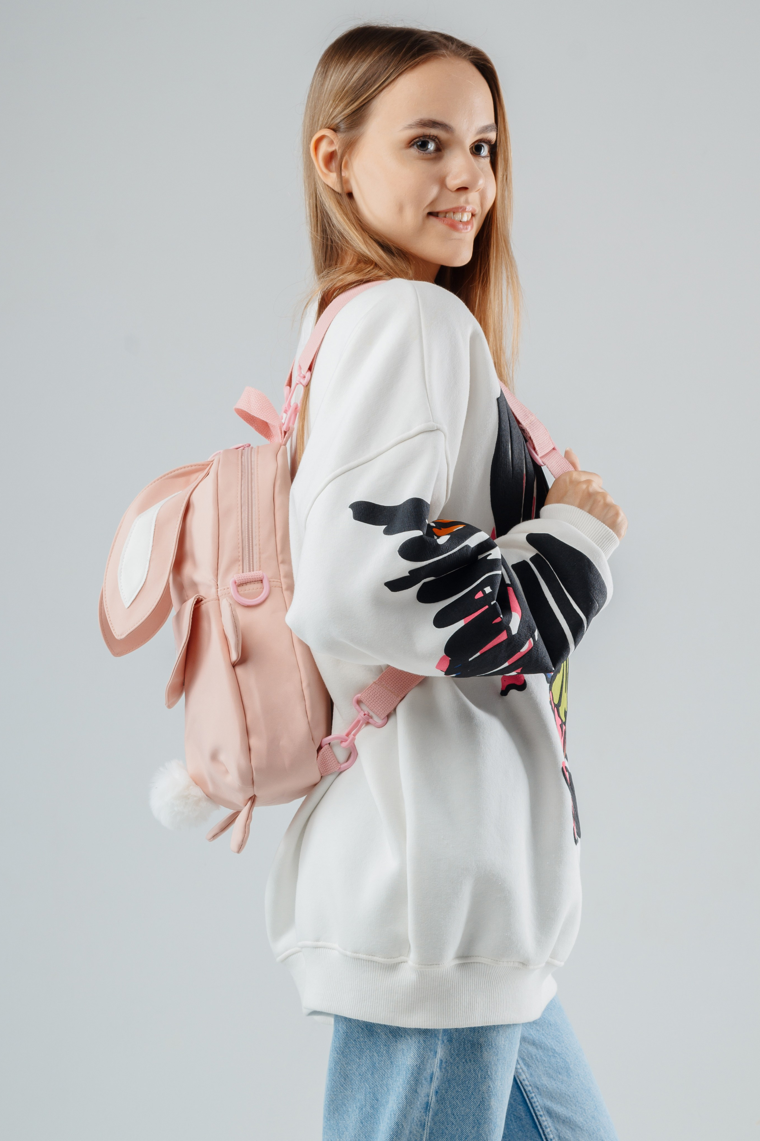 Рюкзаки — Полина. Фото для маркетплейсов в самых сочных локациях города Сочи