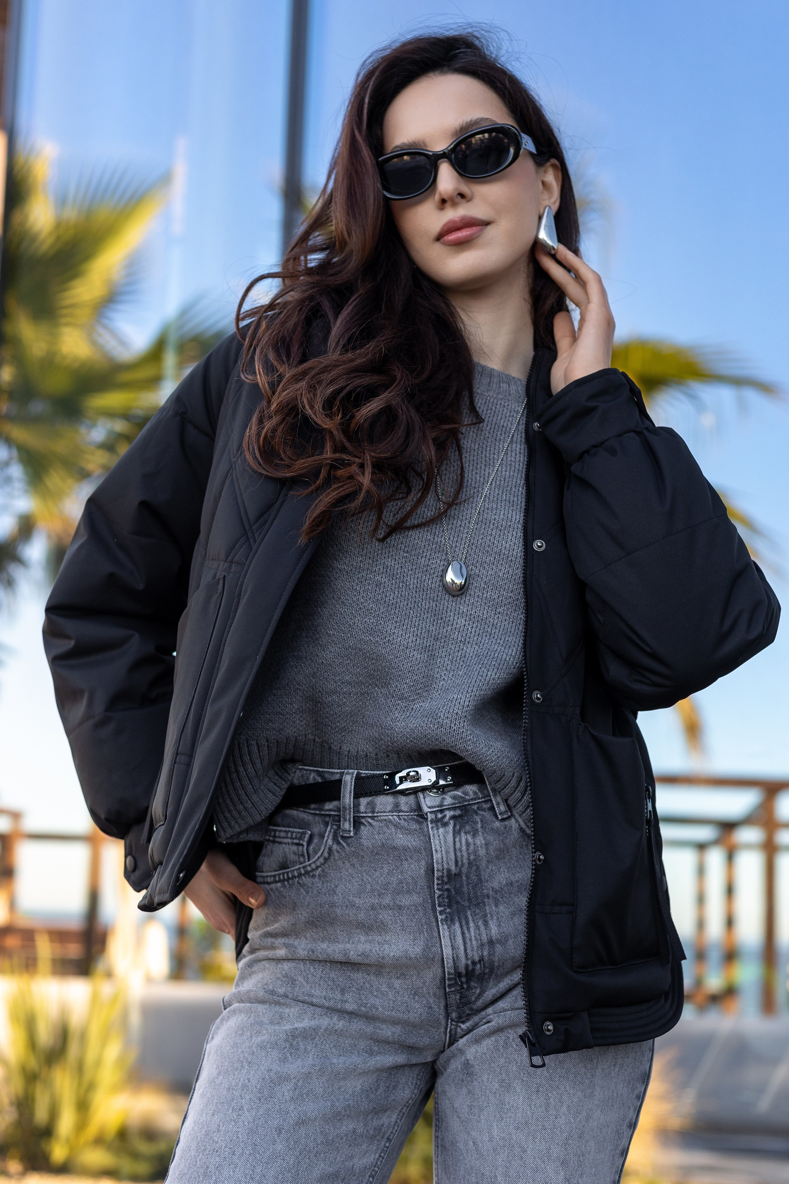 Куртки. Фото для маркетплейсов в самых сочных локациях города Сочи