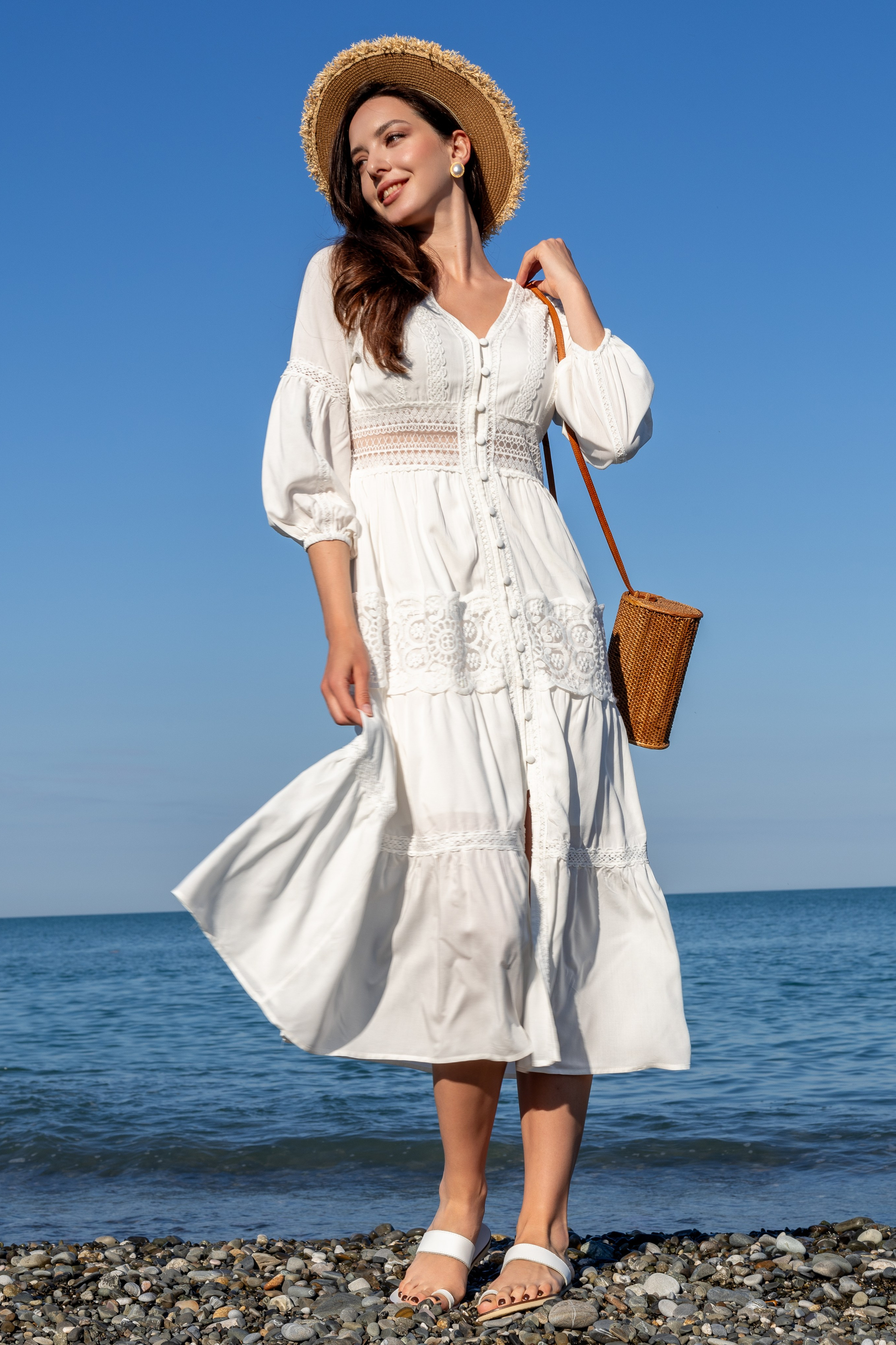 Платье — Даша. Фото для маркетплейсов в самых сочных локациях города Сочи