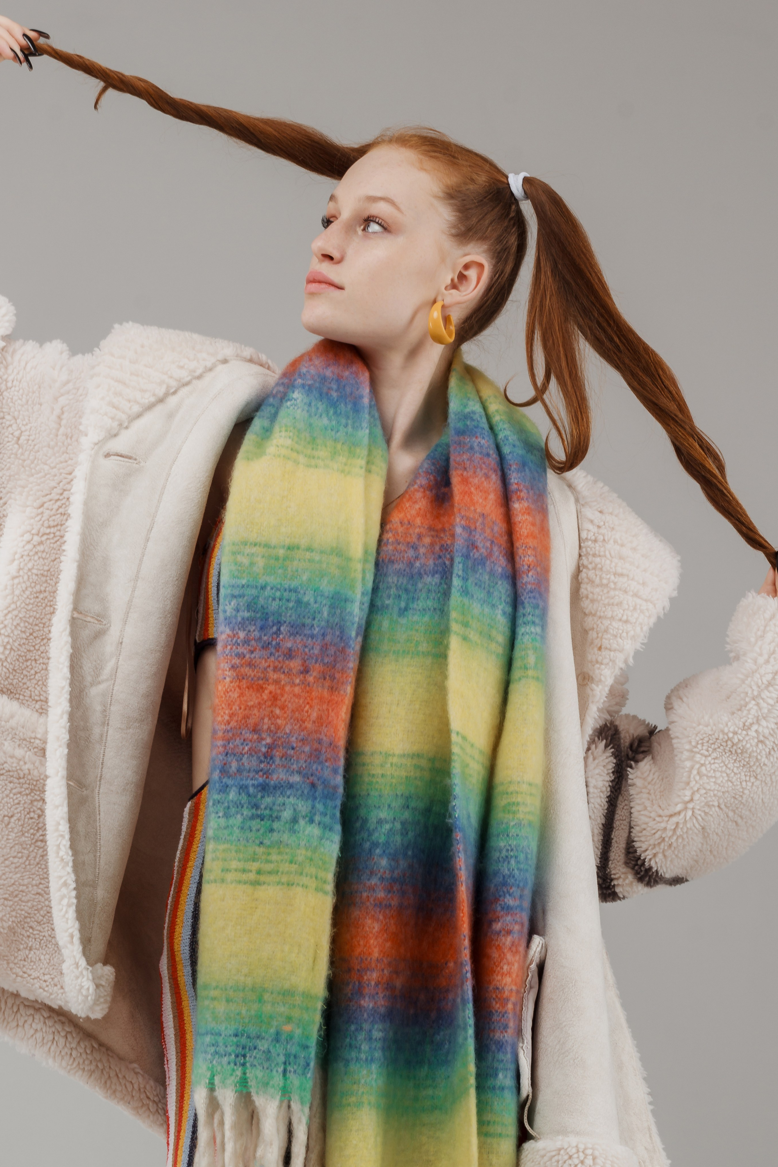 Шарфы — Стася. Фото для маркетплейсов в самых сочных локациях города Сочи