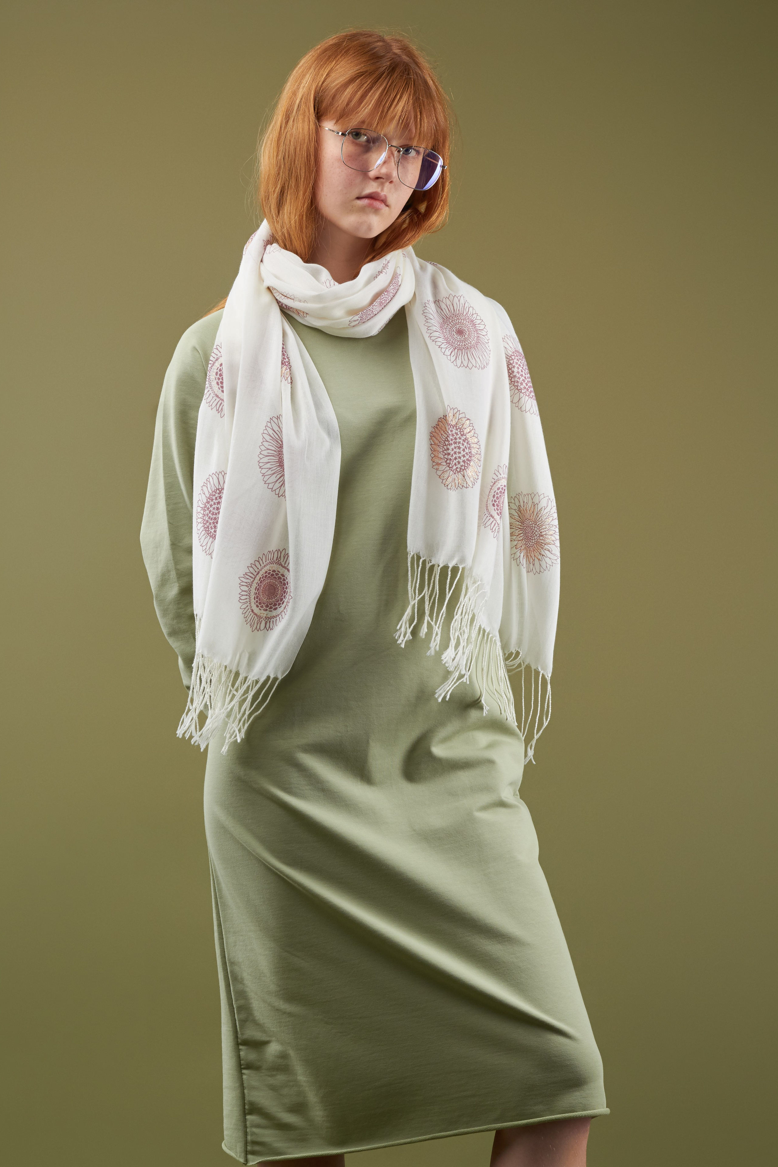 Платки — Милана. Фото для маркетплейсов в самых сочных локациях города Сочи