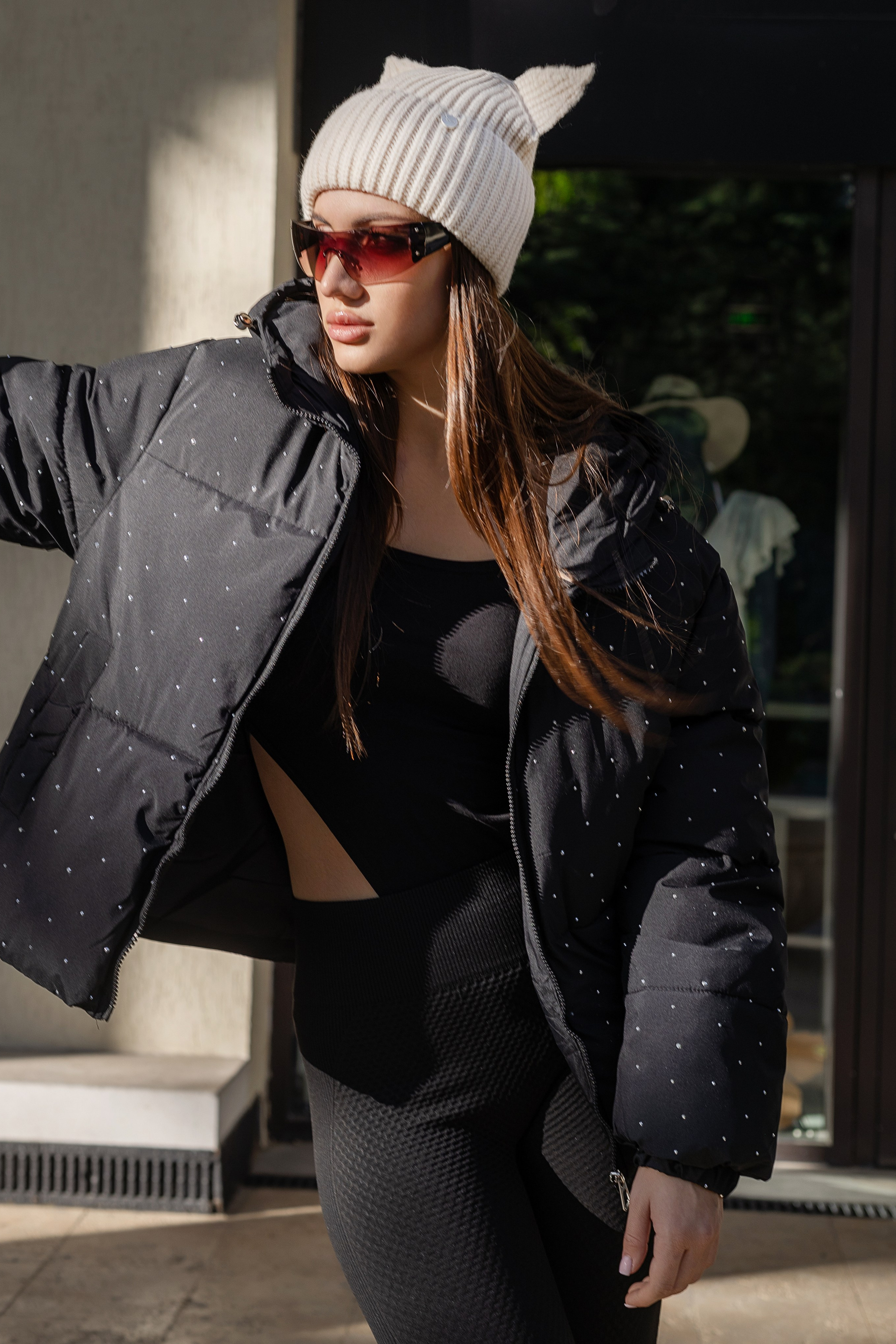 Шапки. Фото для маркетплейсов в самых сочных локациях города Сочи