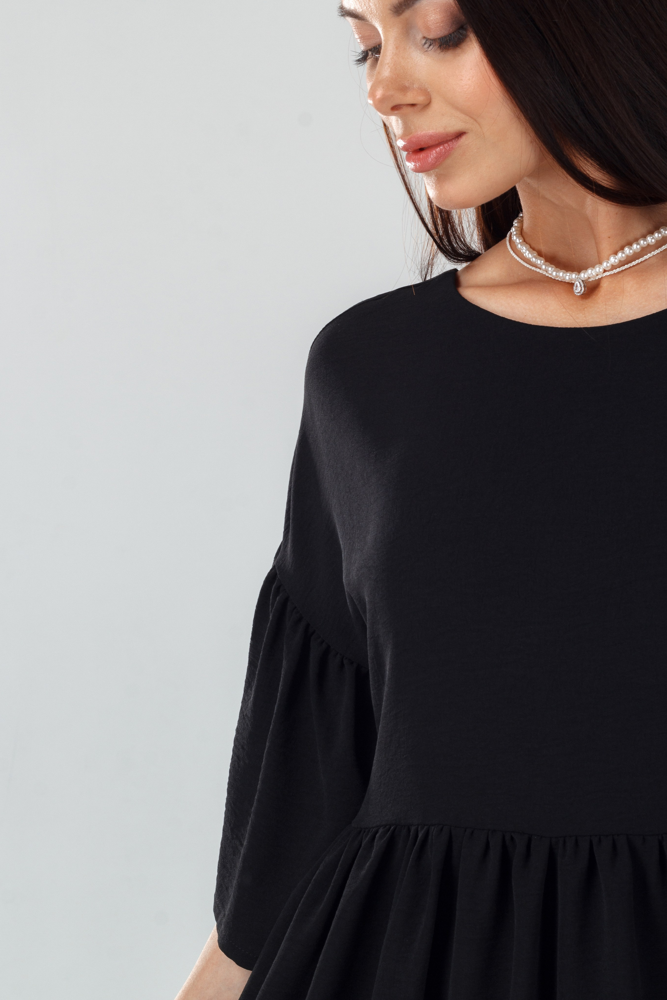 Платье — Вика. Фото для маркетплейсов в самых сочных локациях города Сочи