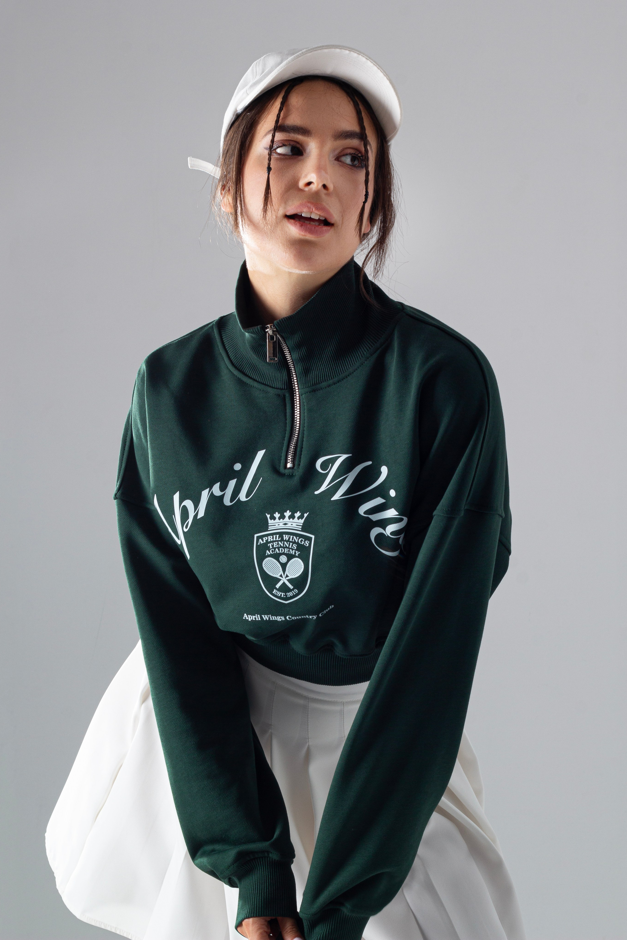 Кофта. Фото для маркетплейсов в самых сочных локациях города Сочи