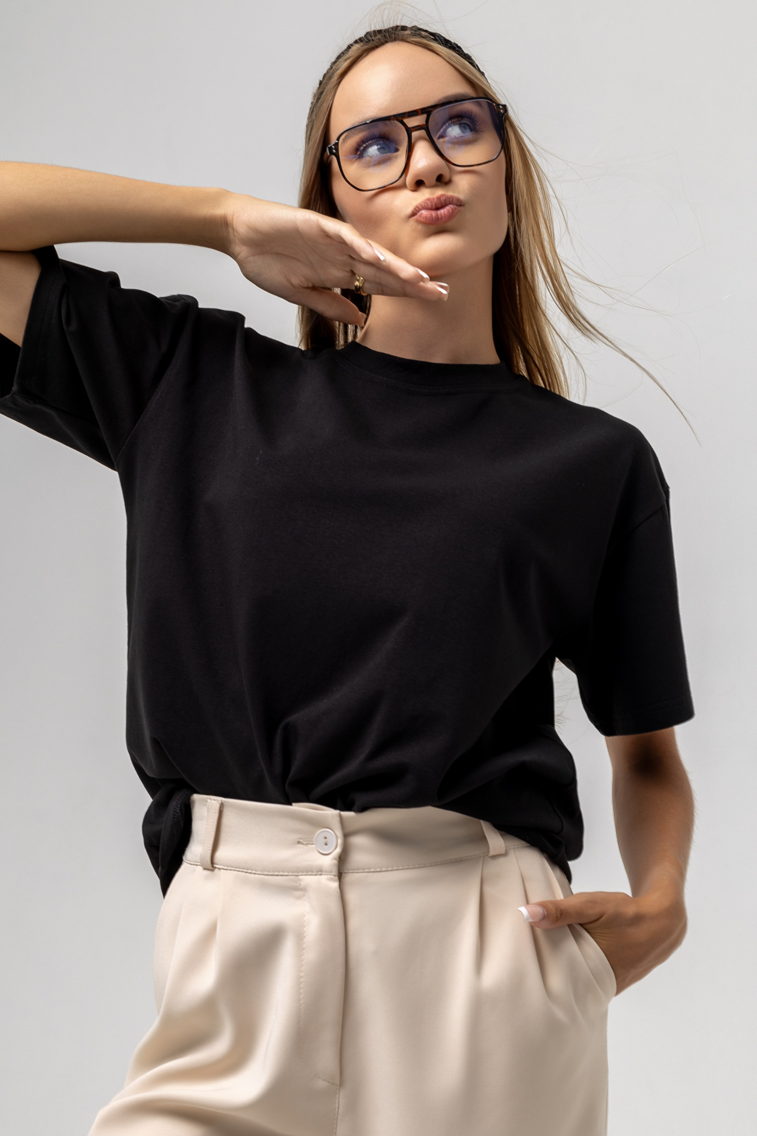 Футболки — Полина. Фото для маркетплейсов в самых сочных локациях города Сочи