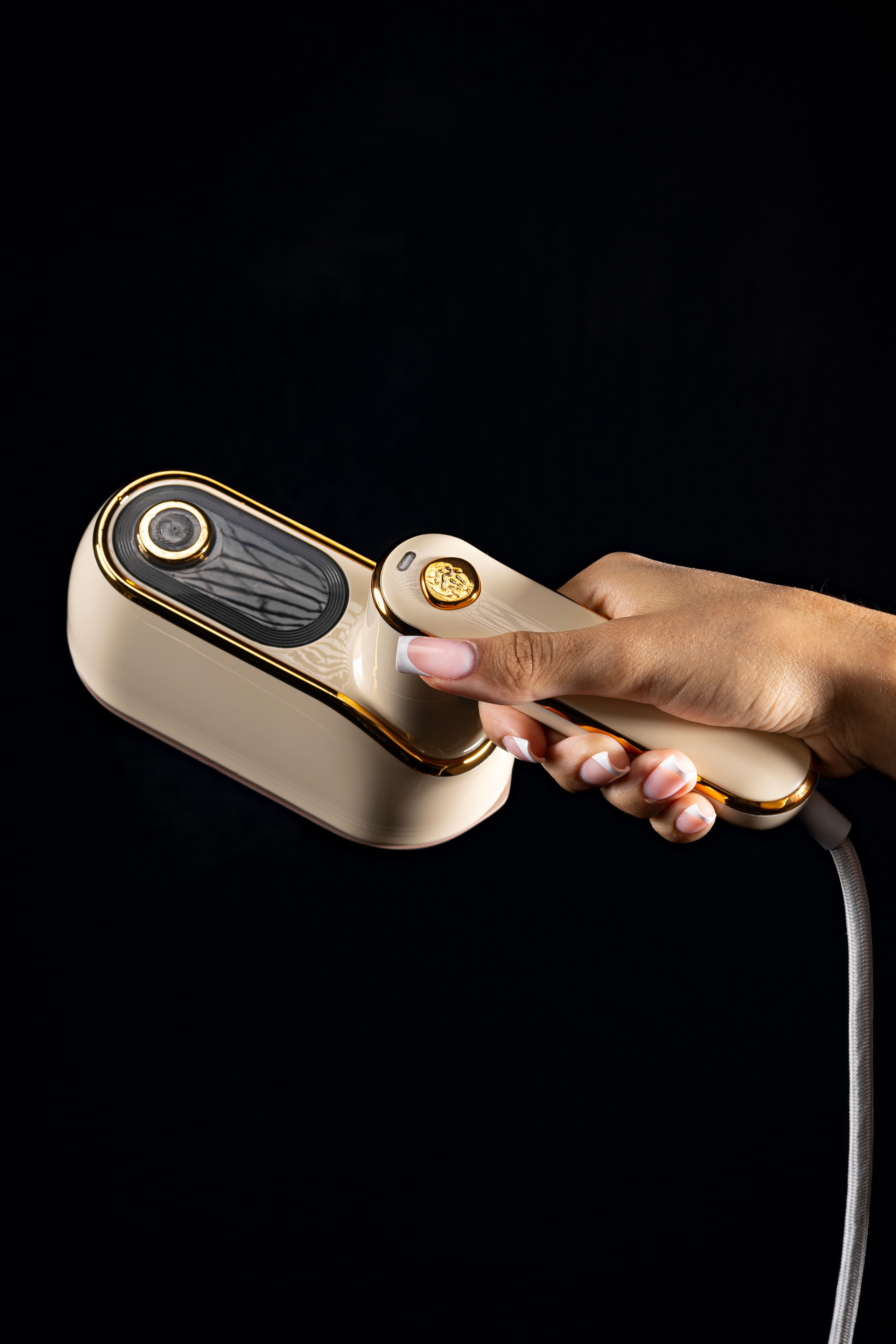 Отпариватель. Фото для маркетплейсов в самых сочных локациях города Сочи