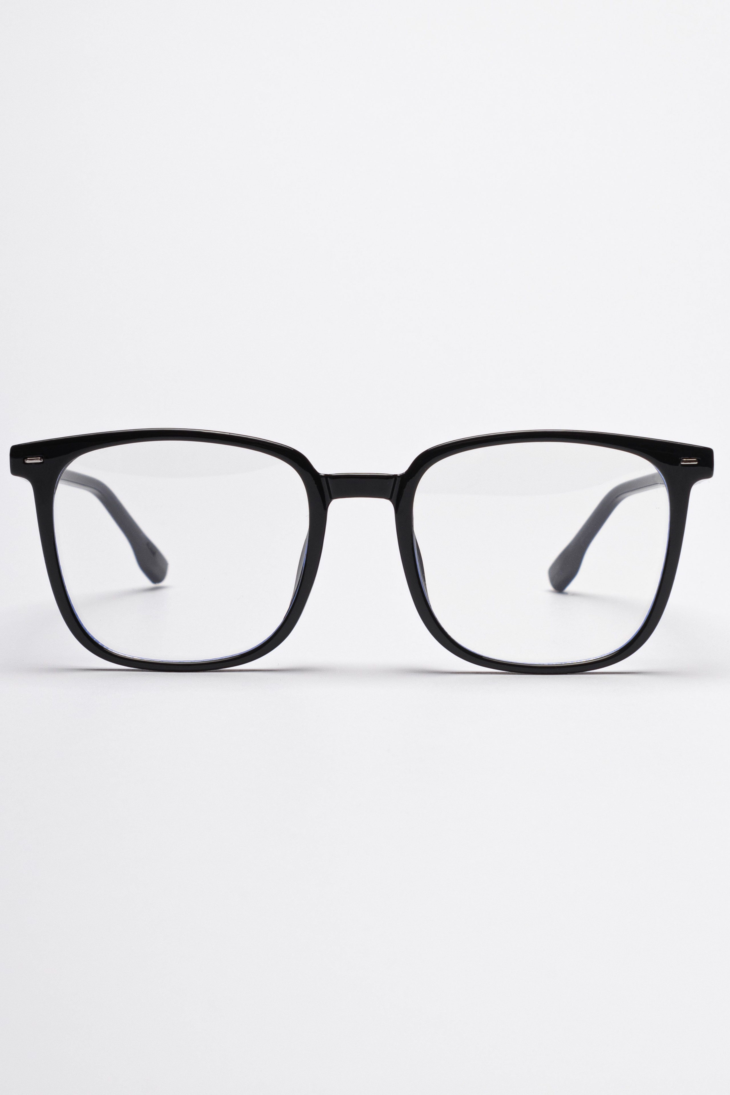 Очки. Фото для маркетплейсов в самых сочных локациях города Сочи