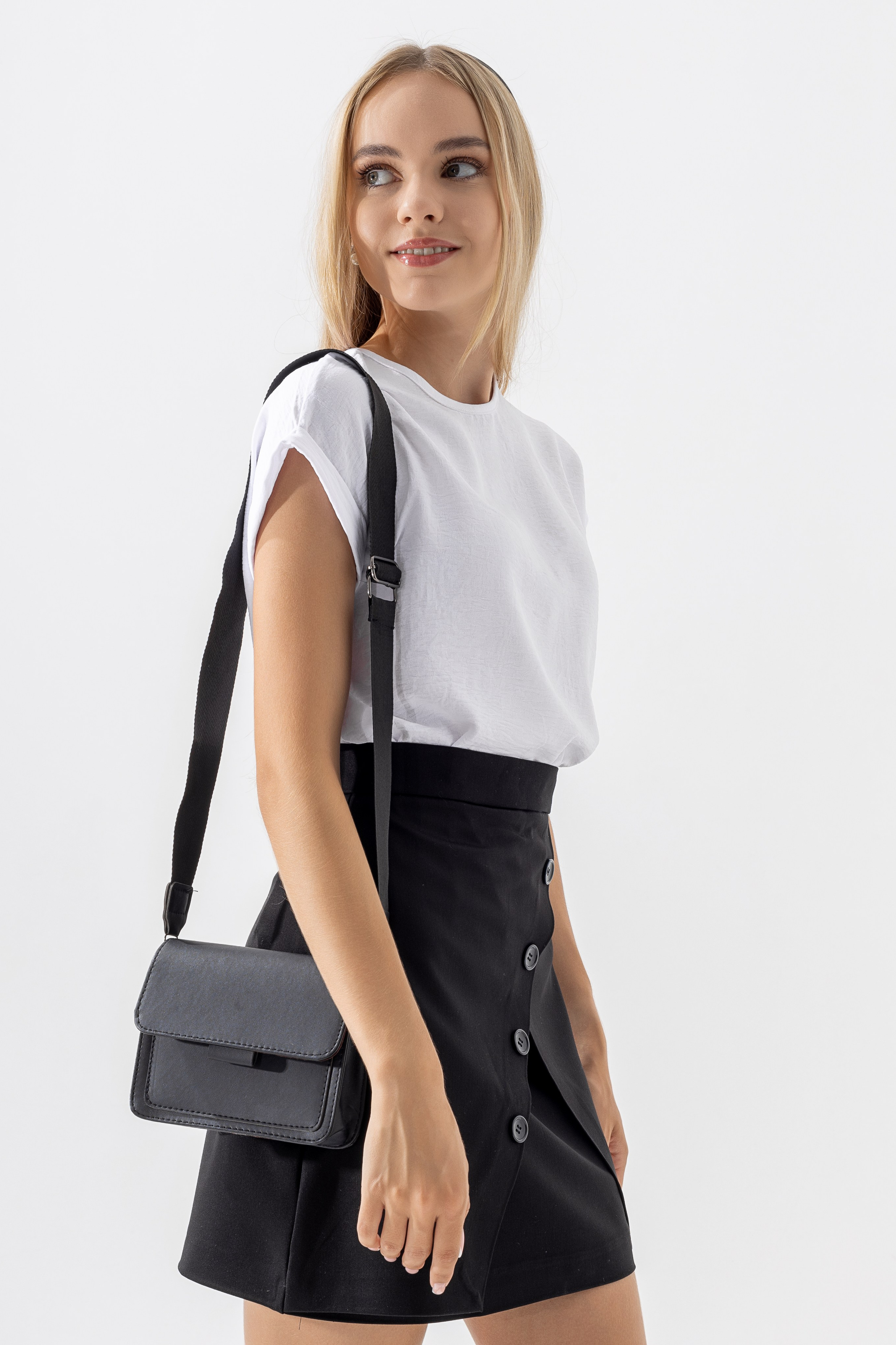 Блузка — Полина. Фото для маркетплейсов в самых сочных локациях города Сочи