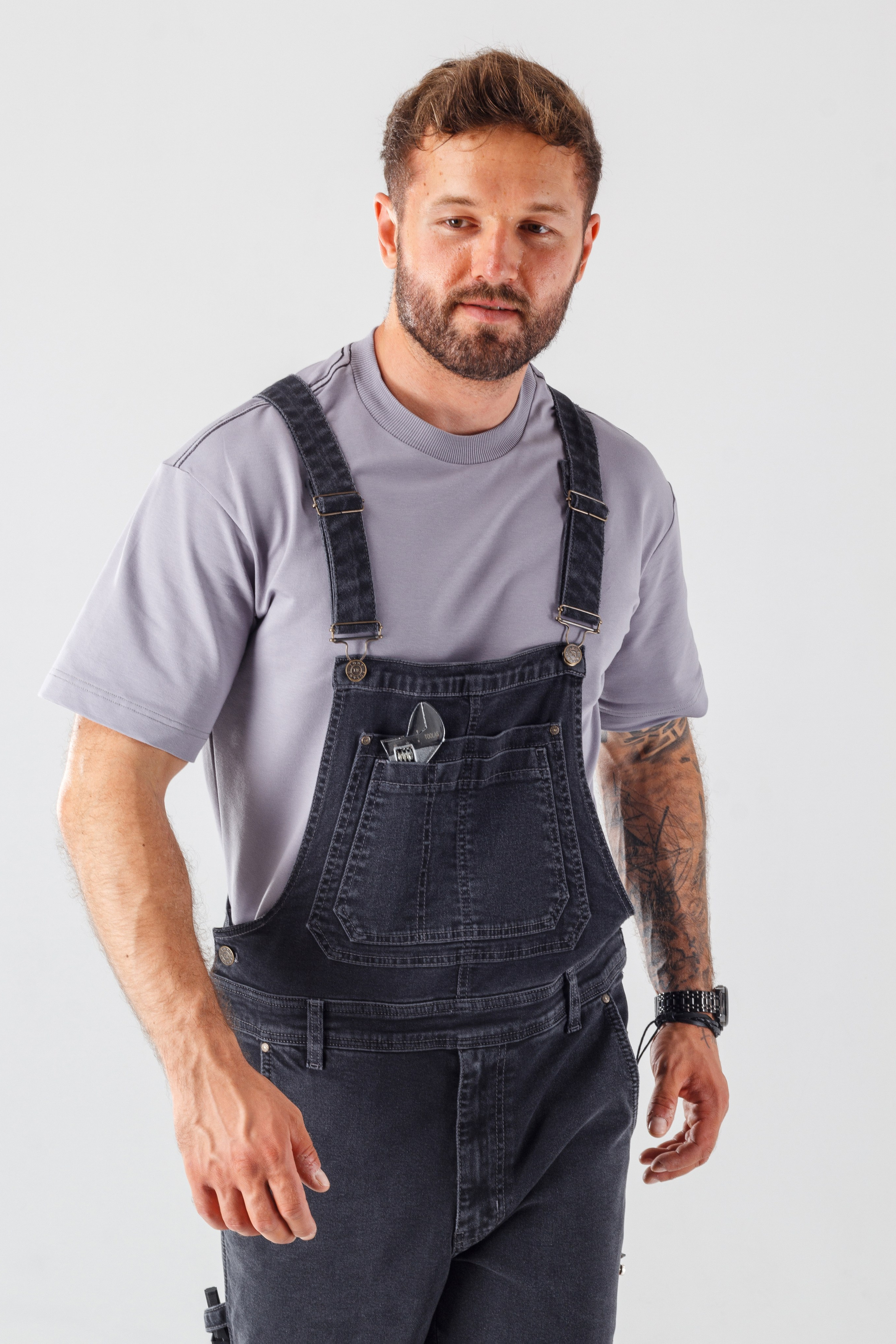 Комбинезоны — Илья. Фото для маркетплейсов в самых сочных локациях города Сочи