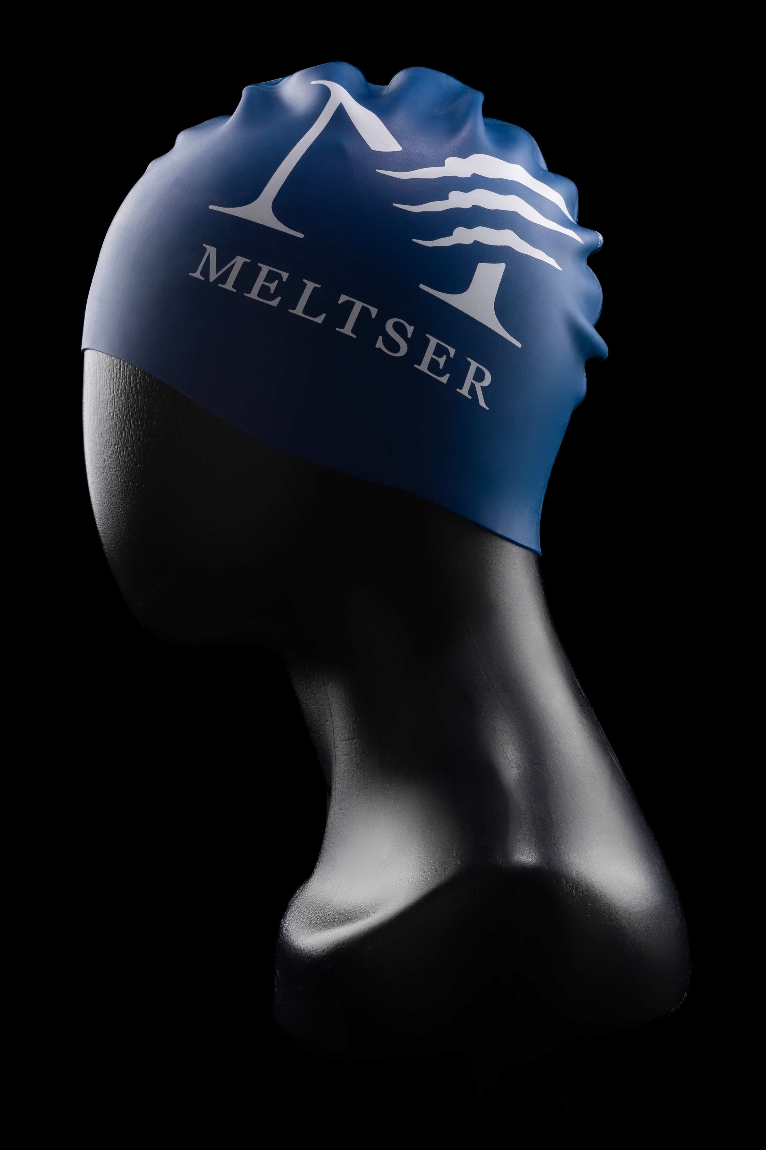 Шапки для бассейна. Фото для маркетплейсов в самых сочных локациях города Сочи