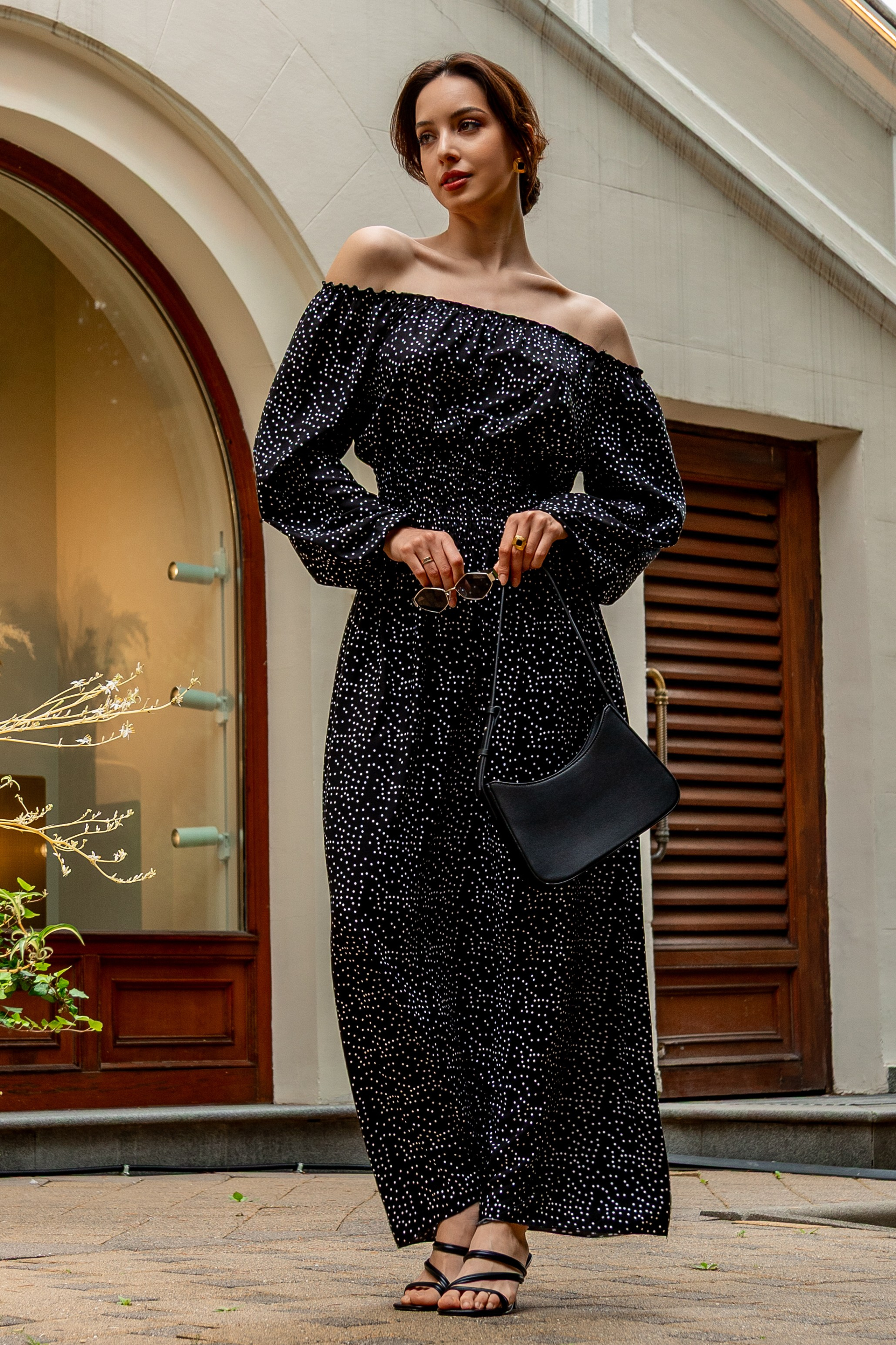 Платья. Фото для маркетплейсов в самых сочных локациях города Сочи