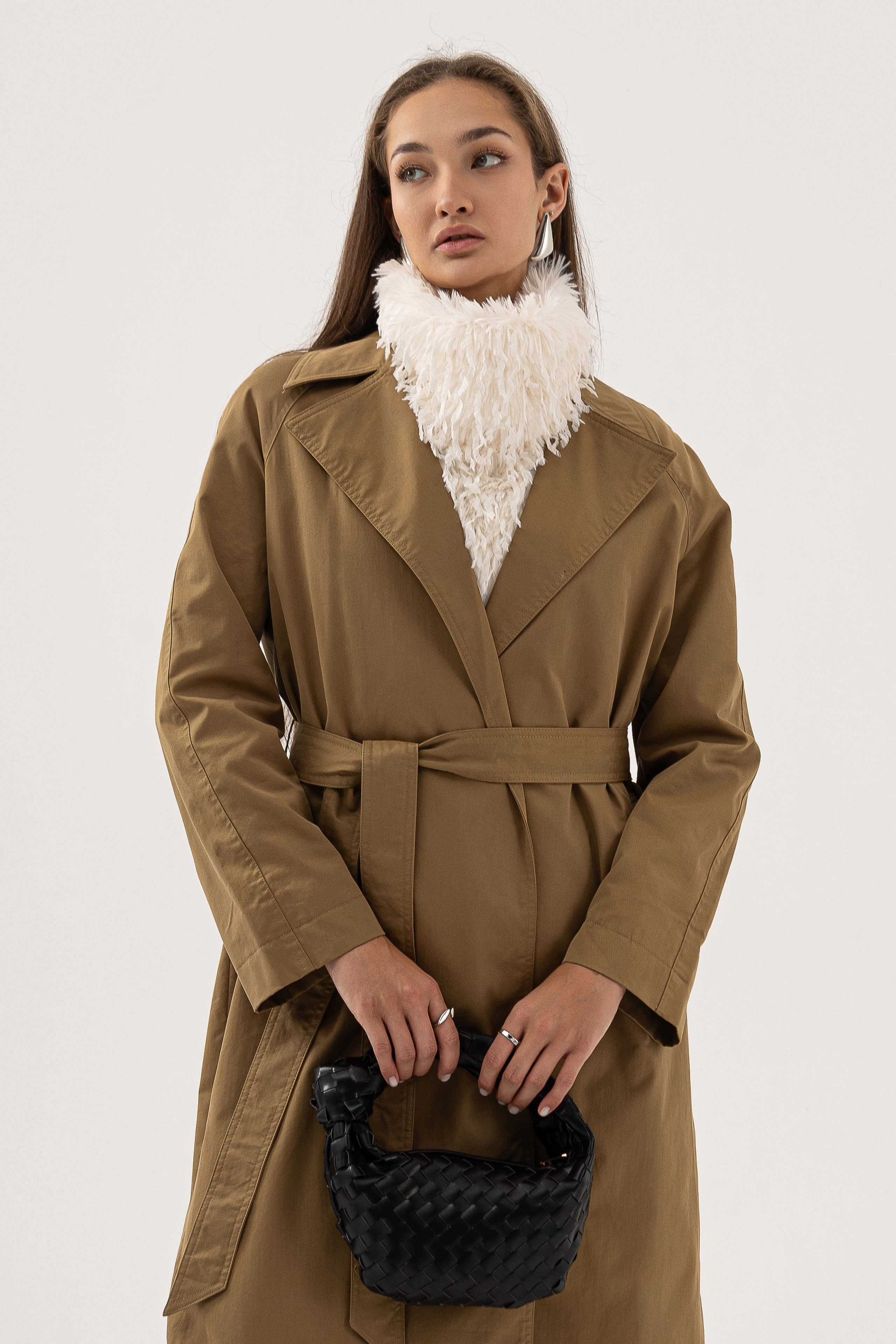 Манишки. Фото для маркетплейсов в самых сочных локациях города Сочи