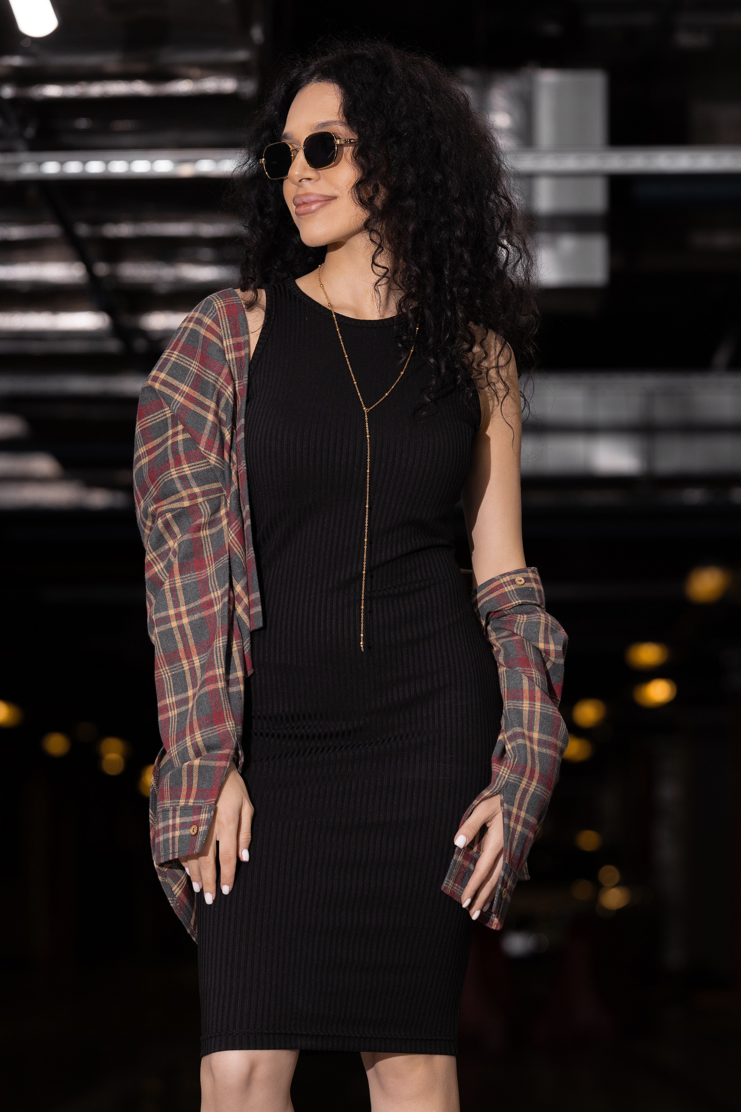 Платье. Фото для маркетплейсов в самых сочных локациях города Сочи