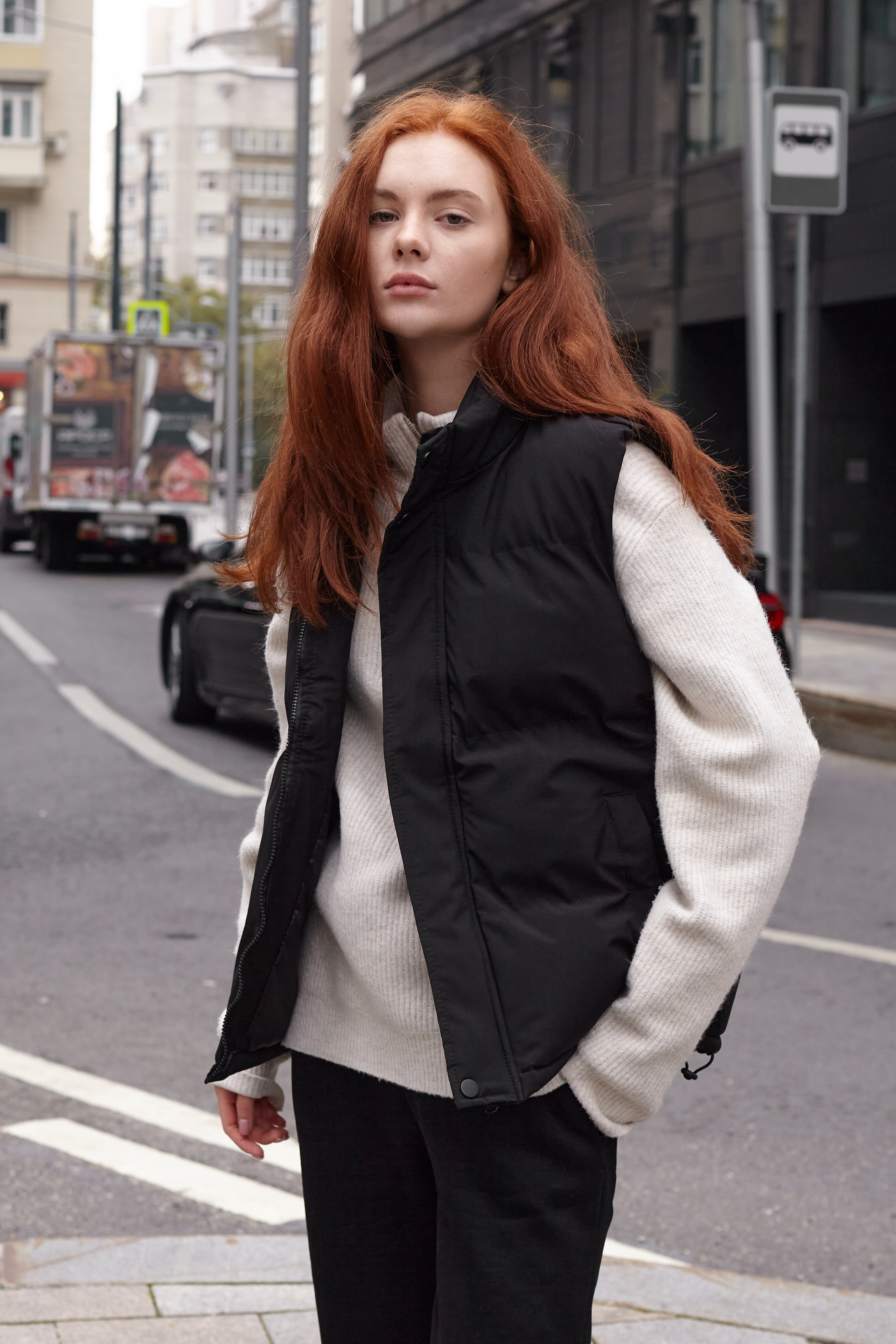 Жилетки. Стрит съемки для маркетплейсов в Сочи | ИИ контент | fashionprod