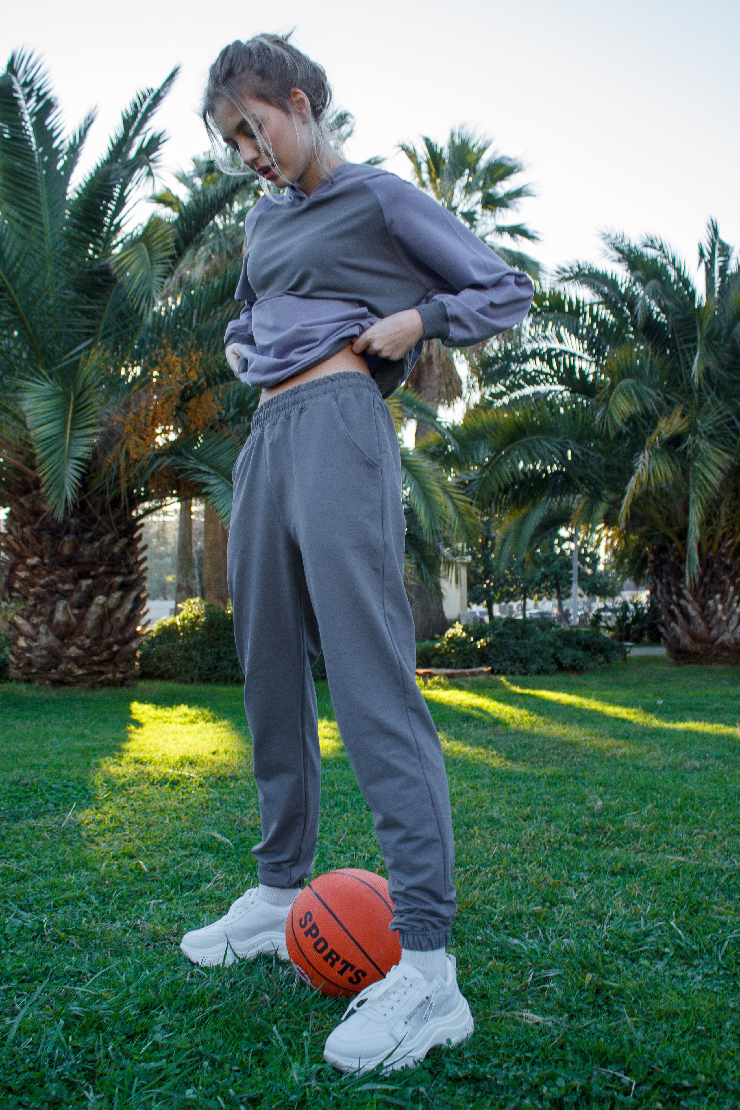 Костюмы. Фото для маркетплейсов в самых сочных локациях города Сочи