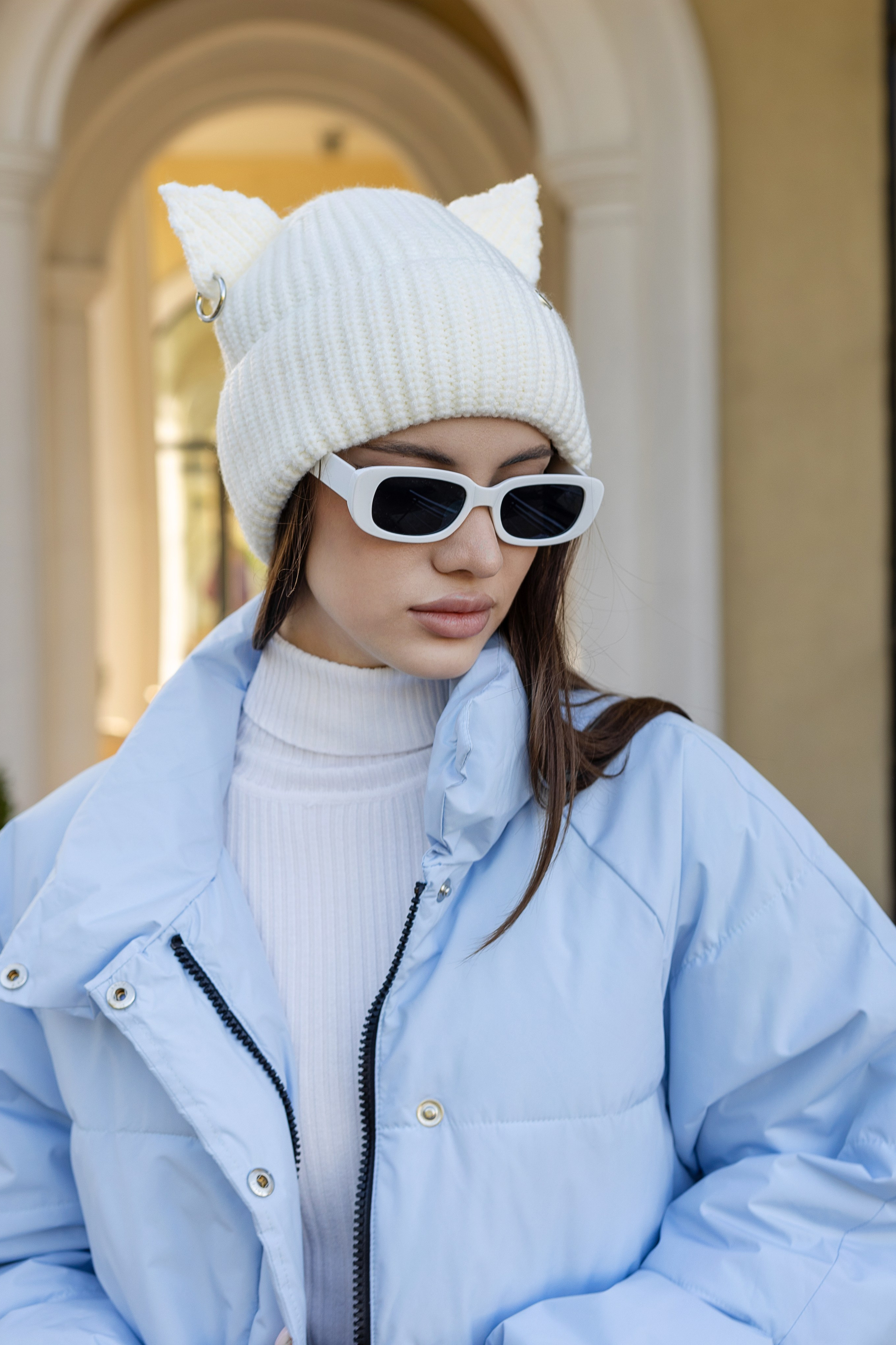 Шапки. Фото для маркетплейсов в самых сочных локациях города Сочи