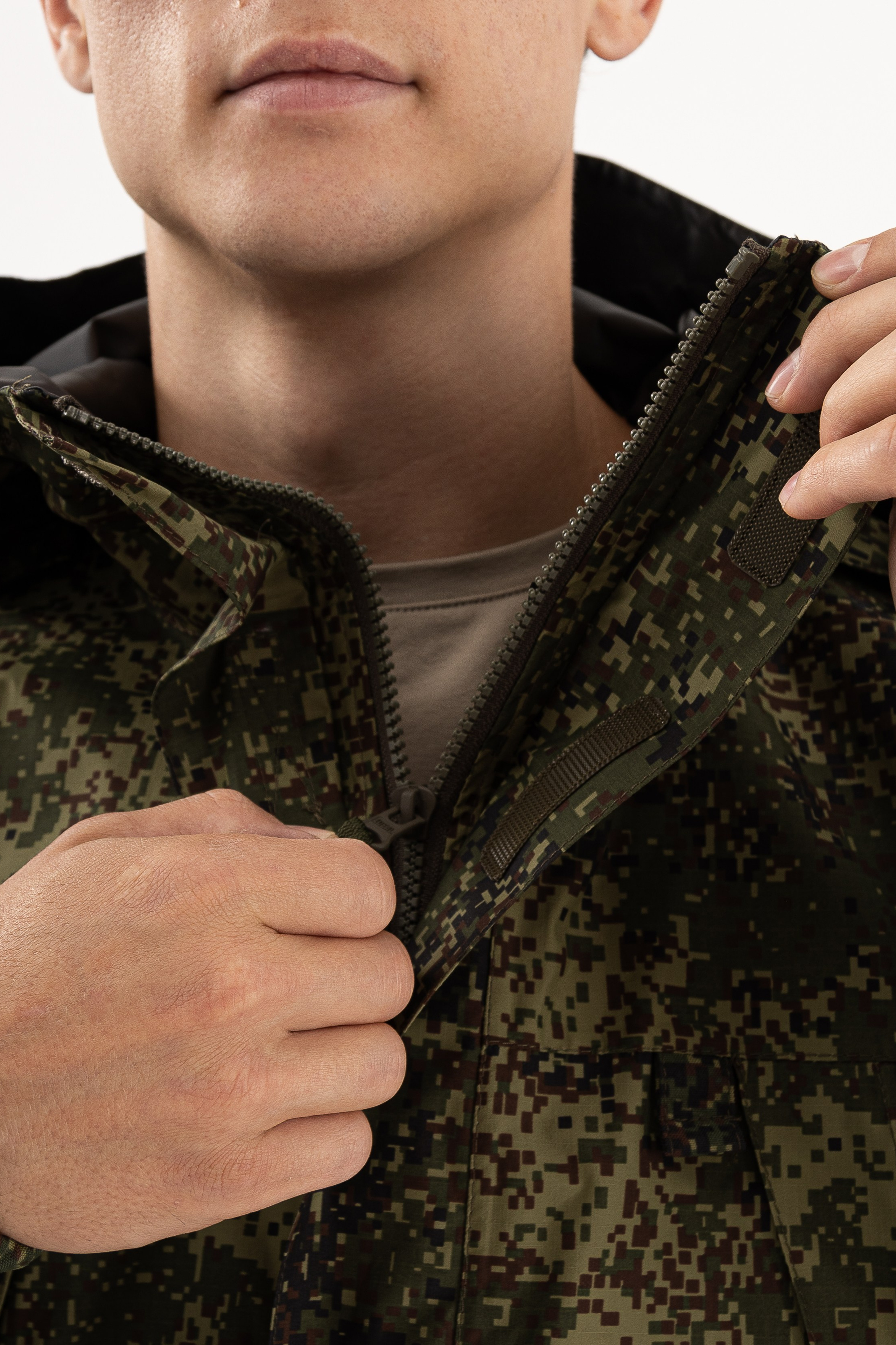 Тактические костюмы. Фото для маркетплейсов в самых сочных локациях города Сочи