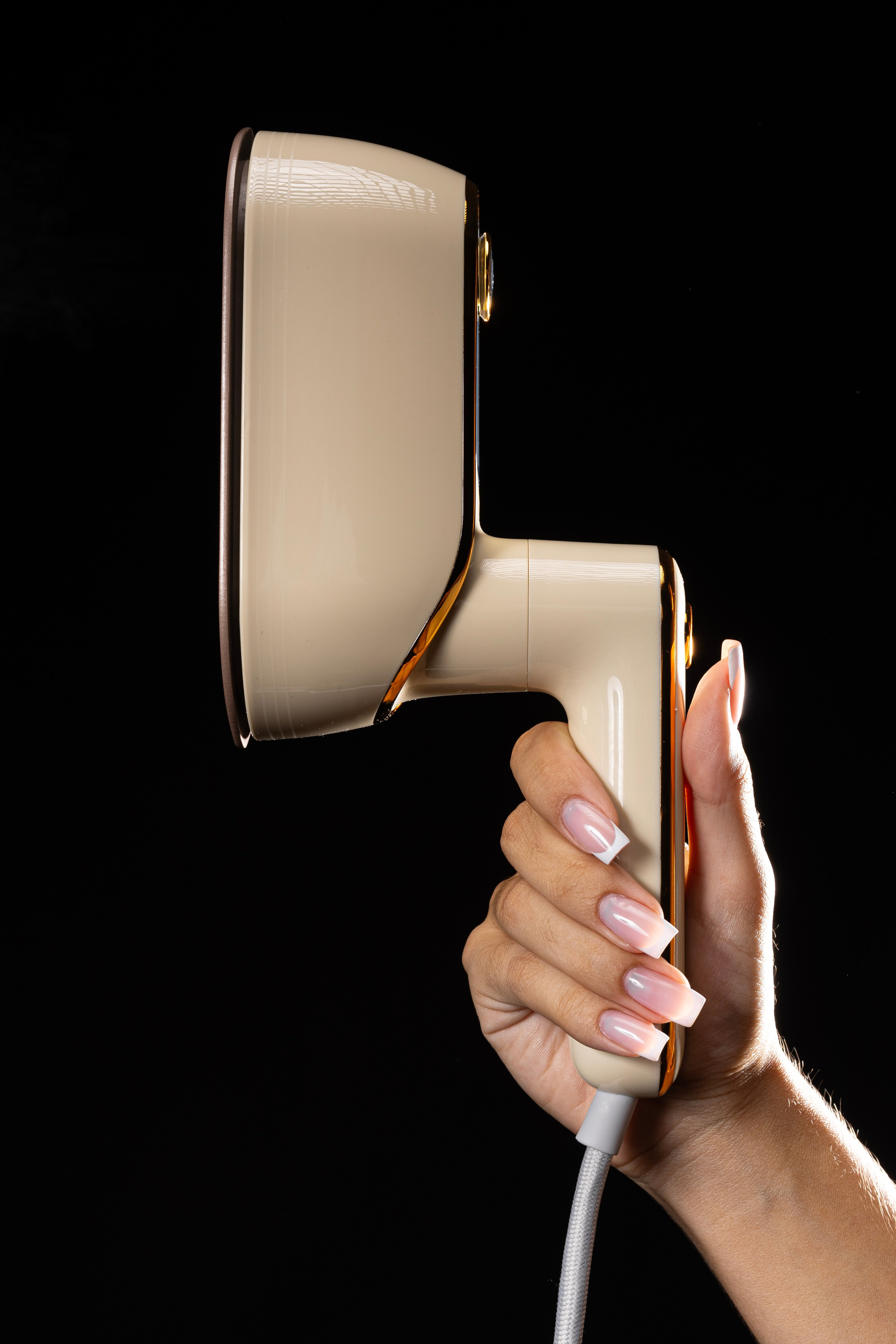 Отпариватель. Фото для маркетплейсов в самых сочных локациях города Сочи