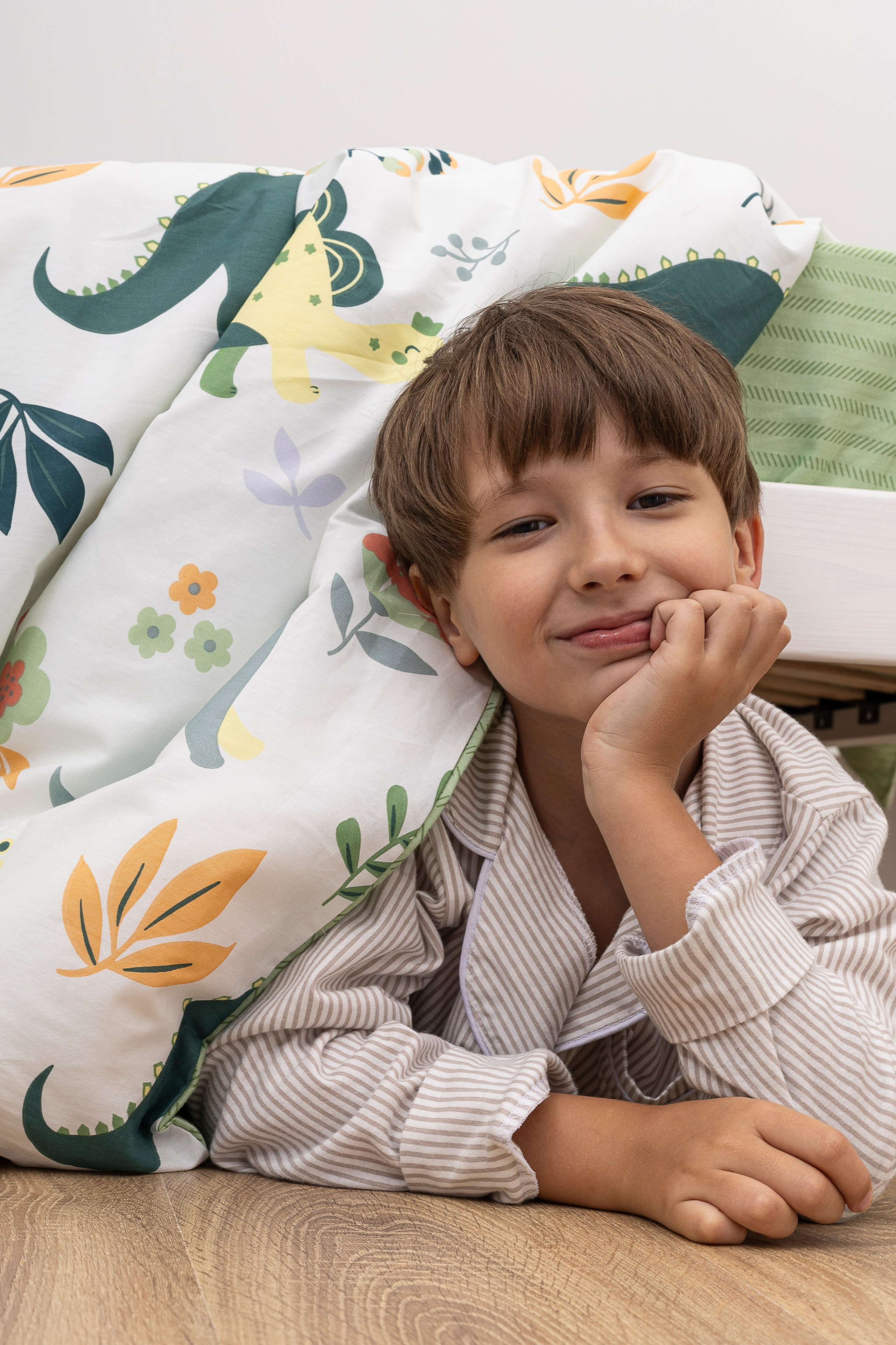 Постельное белье — Амеля и Матвей. Фото для маркетплейсов в самых сочных локациях города Сочи