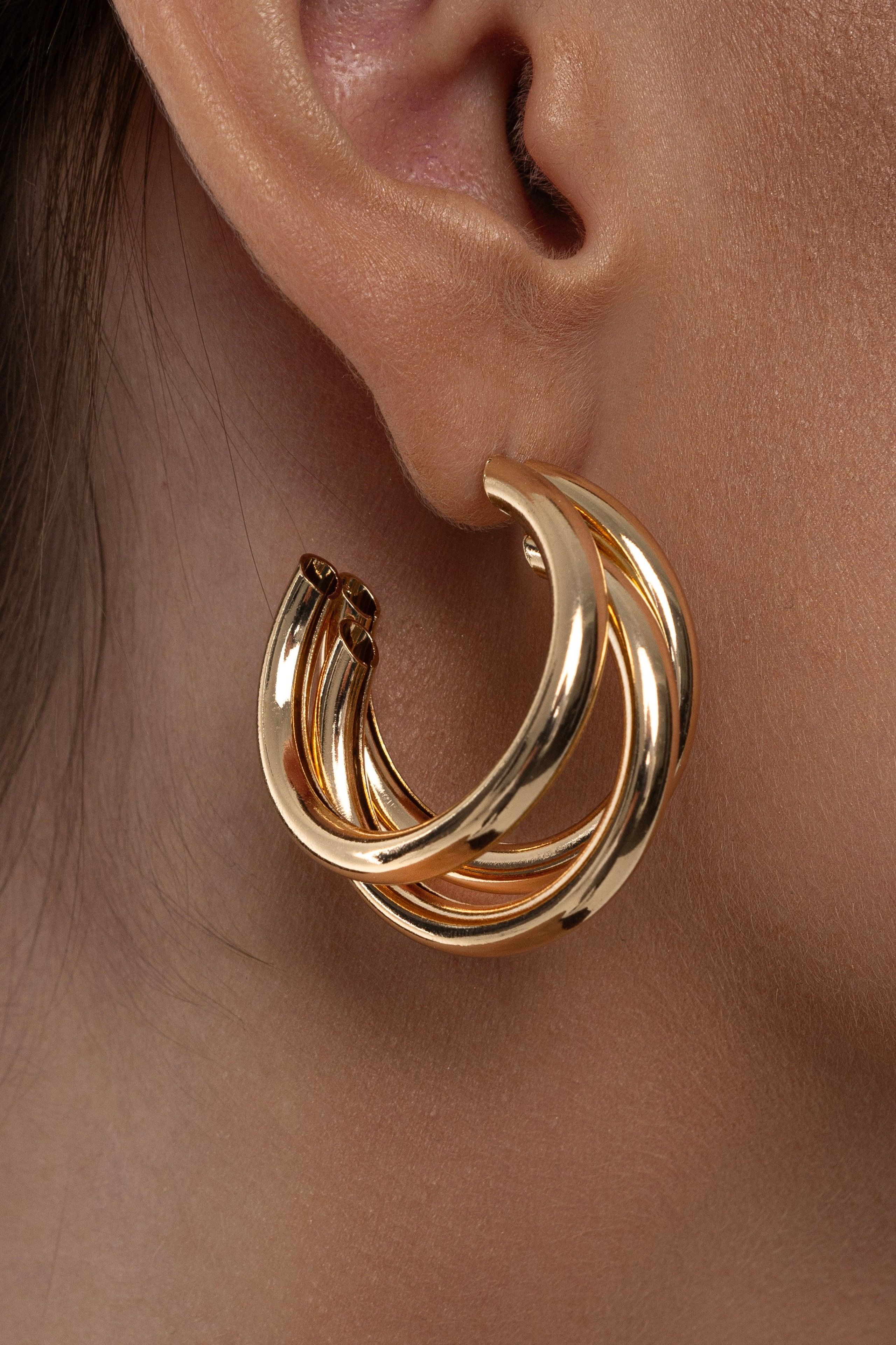 Серьги. Фото для маркетплейсов в самых сочных локациях города Сочи