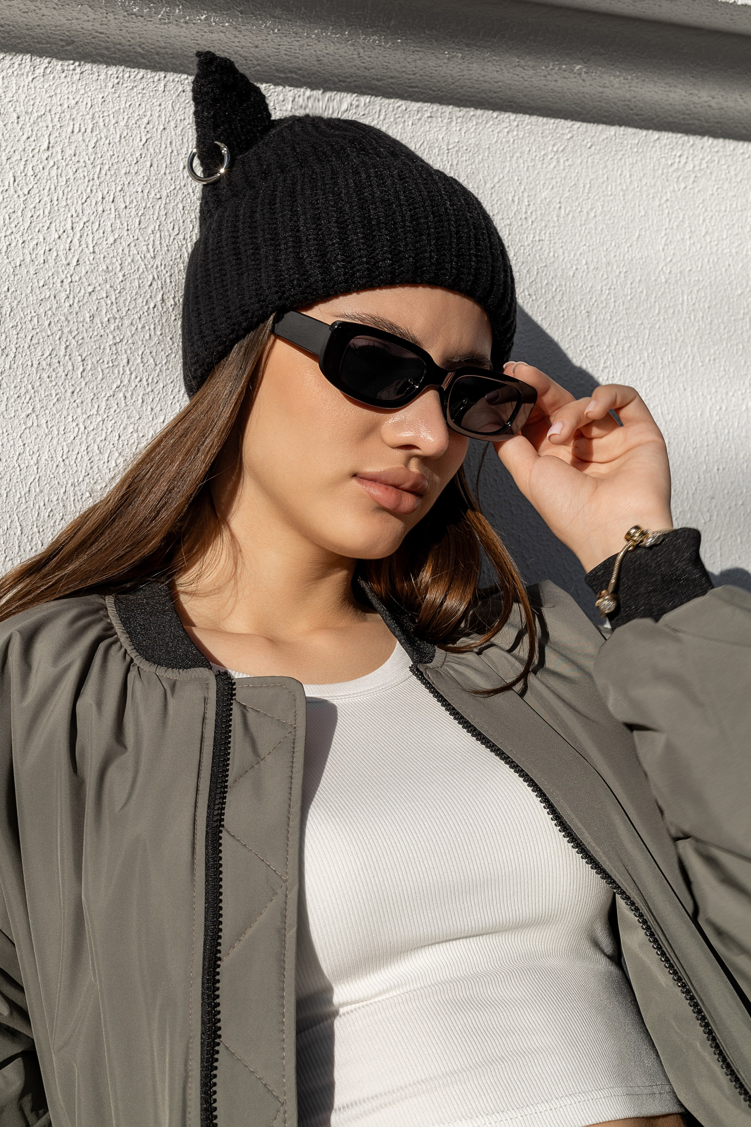 Шапки. Фото для маркетплейсов в самых сочных локациях города Сочи