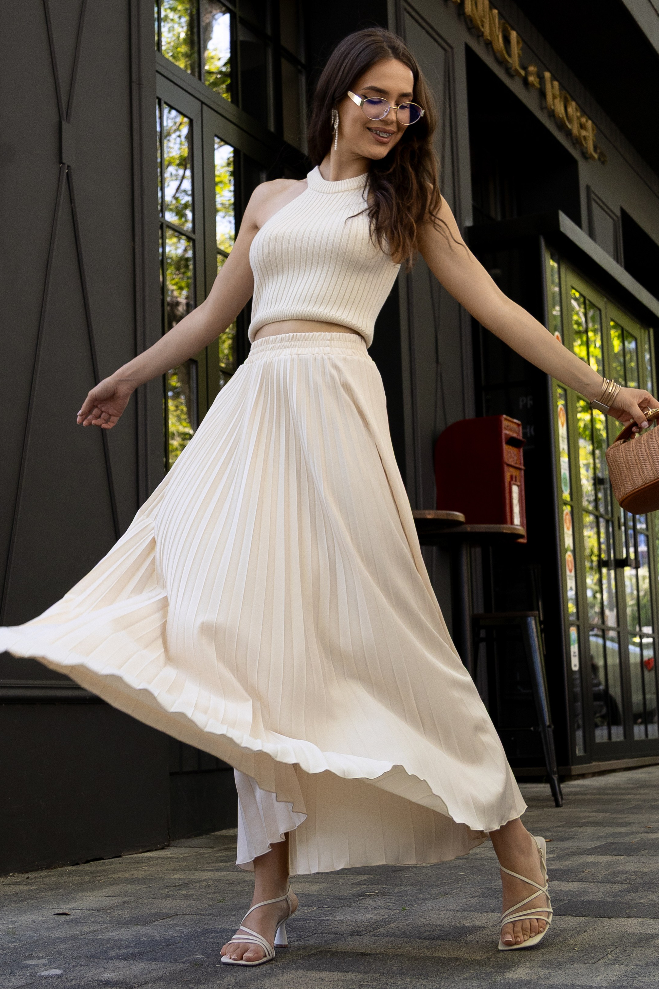 Юбки. Фото для маркетплейсов в самых сочных локациях города Сочи