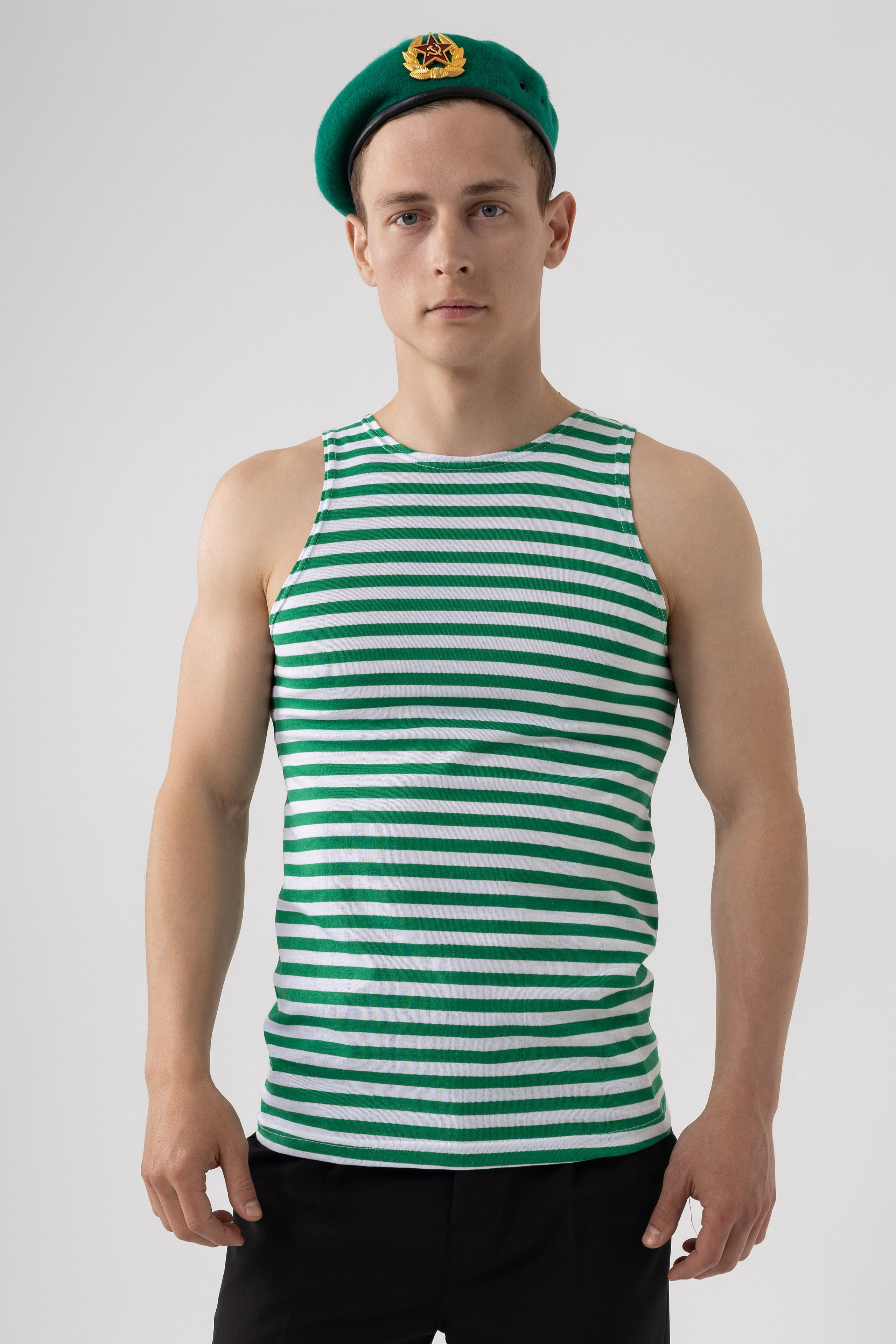 Николай. Стрит съемки для маркетплейсов в Сочи | ИИ контент | fashionprod