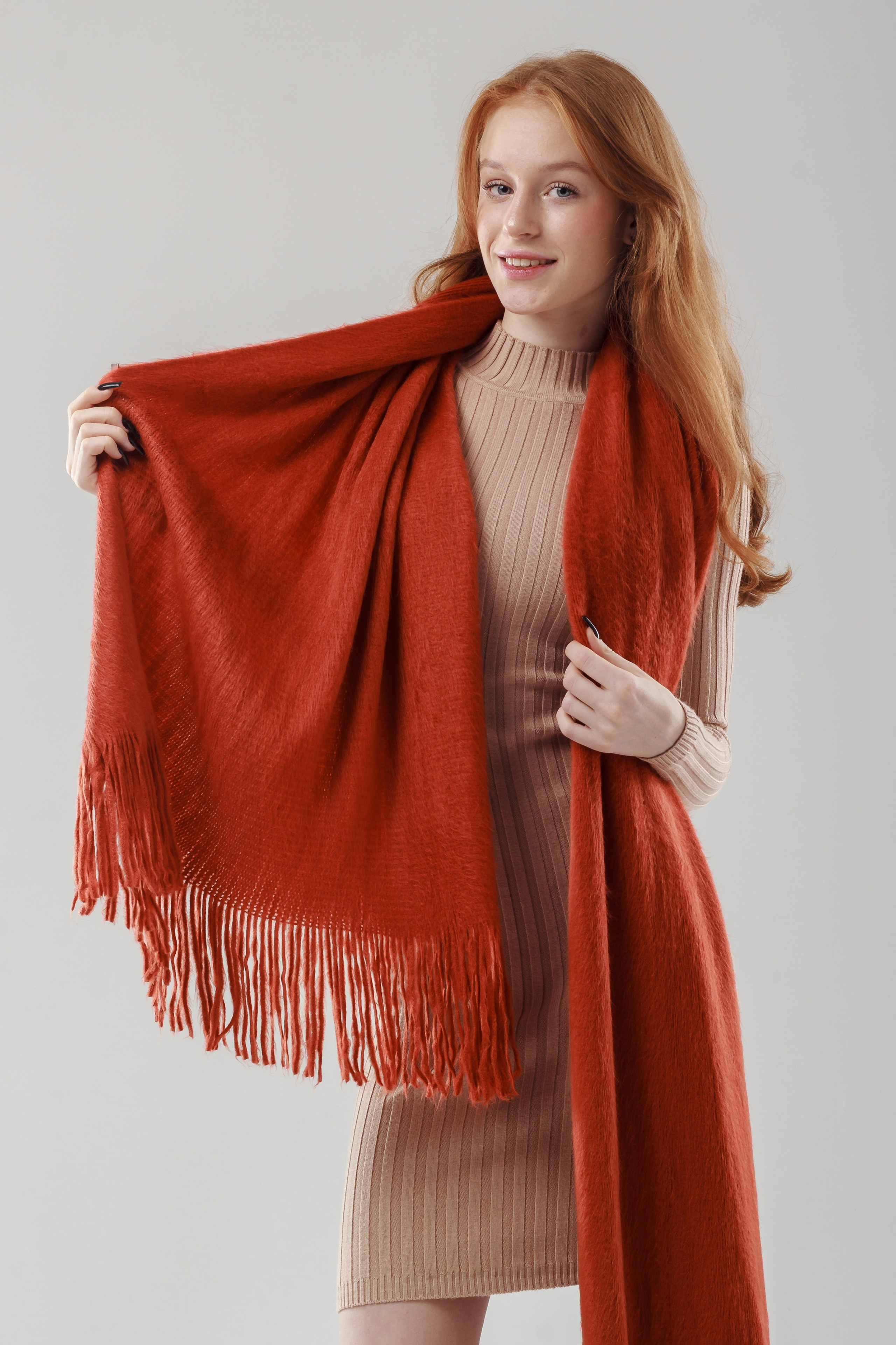 Палантины — Стася. Фото для маркетплейсов в самых сочных локациях города Сочи