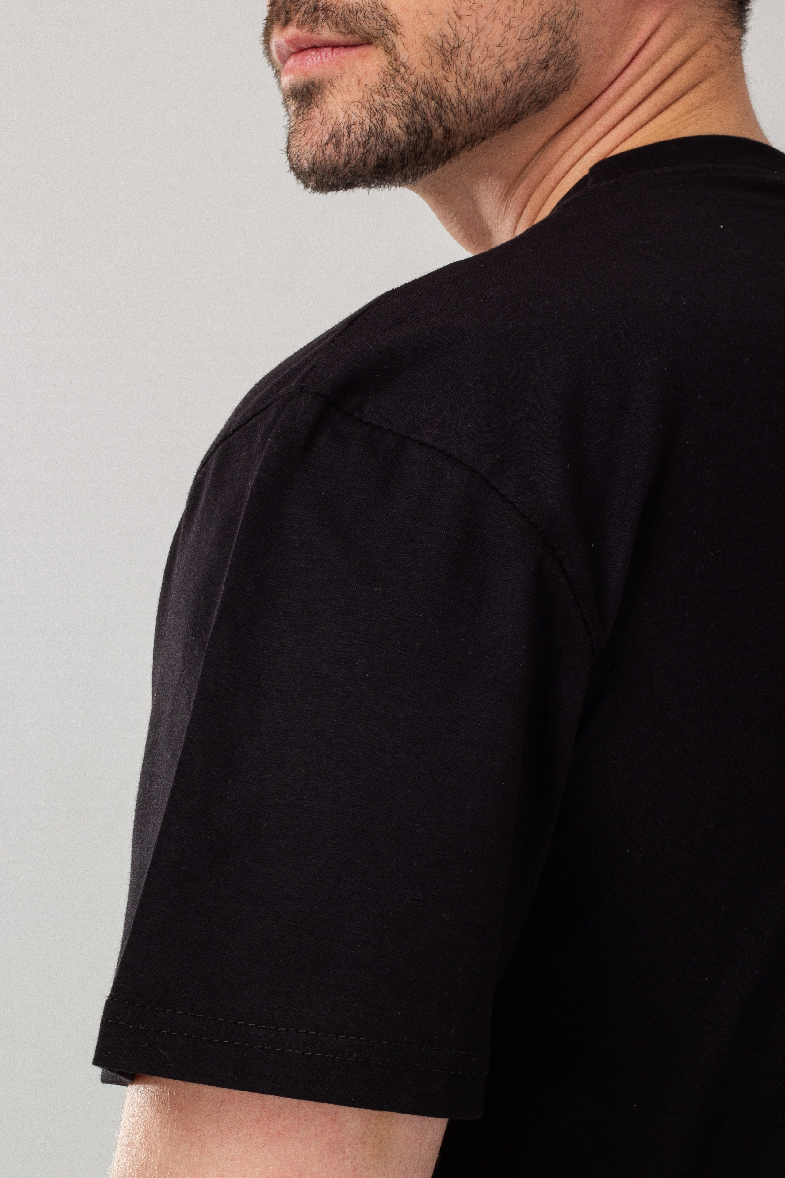 Футболки — Денис. Фото для маркетплейсов в самых сочных локациях города Сочи