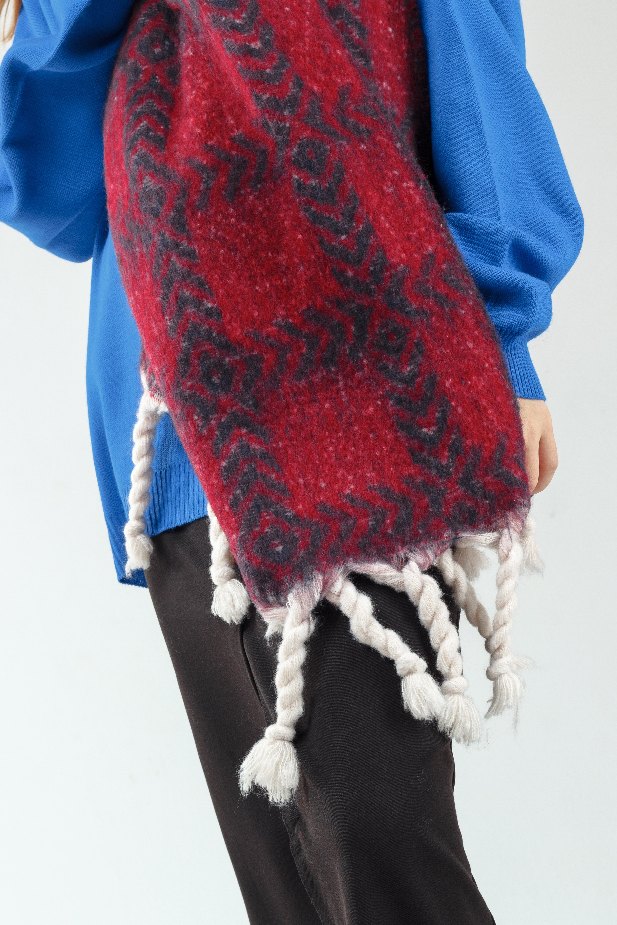 Шарфы — Милана. Фото для маркетплейсов в самых сочных локациях города Сочи