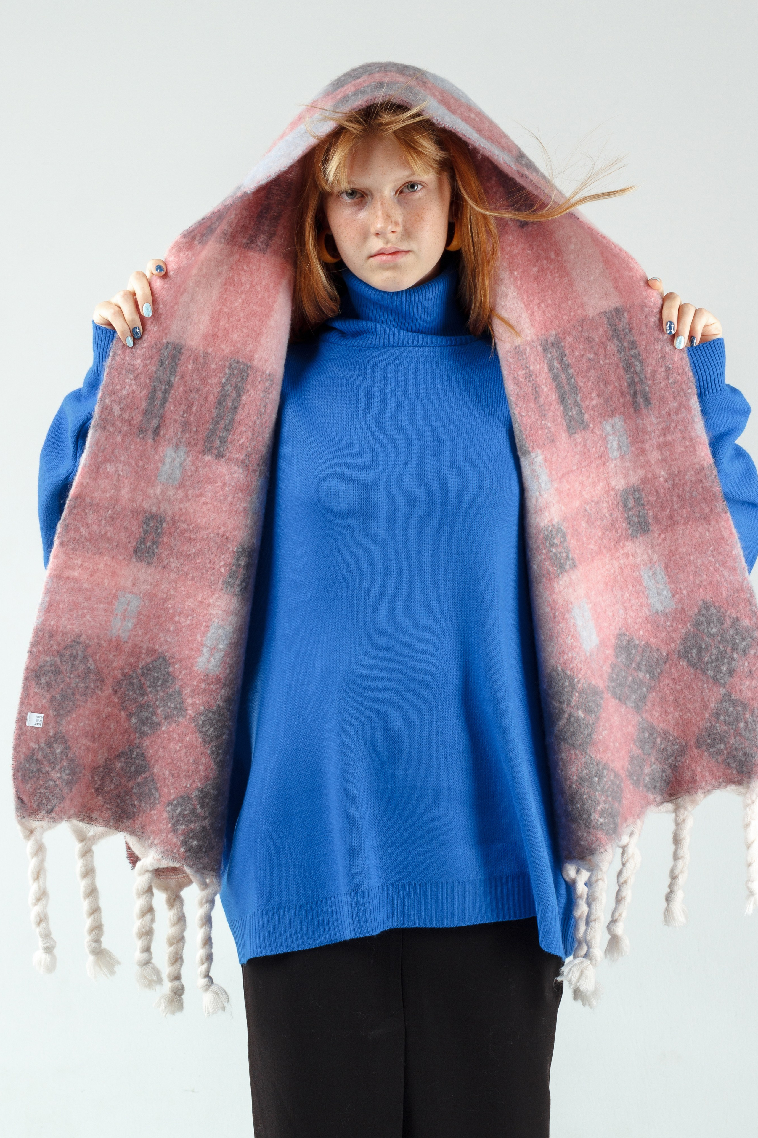 Шарфы — Милана. Фото для маркетплейсов в самых сочных локациях города Сочи