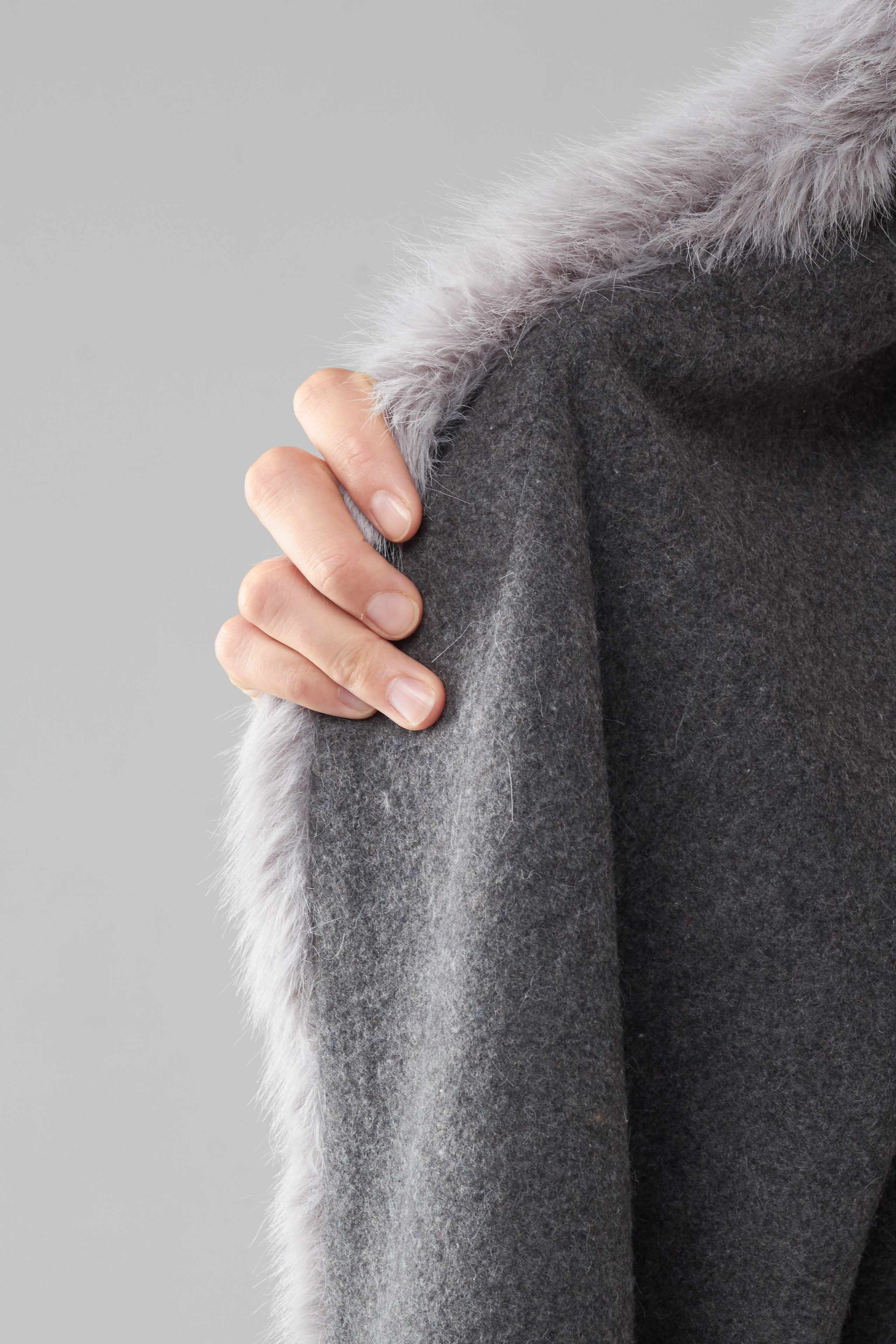 Пончо — Маша. Фото для маркетплейсов в самых сочных локациях города Сочи