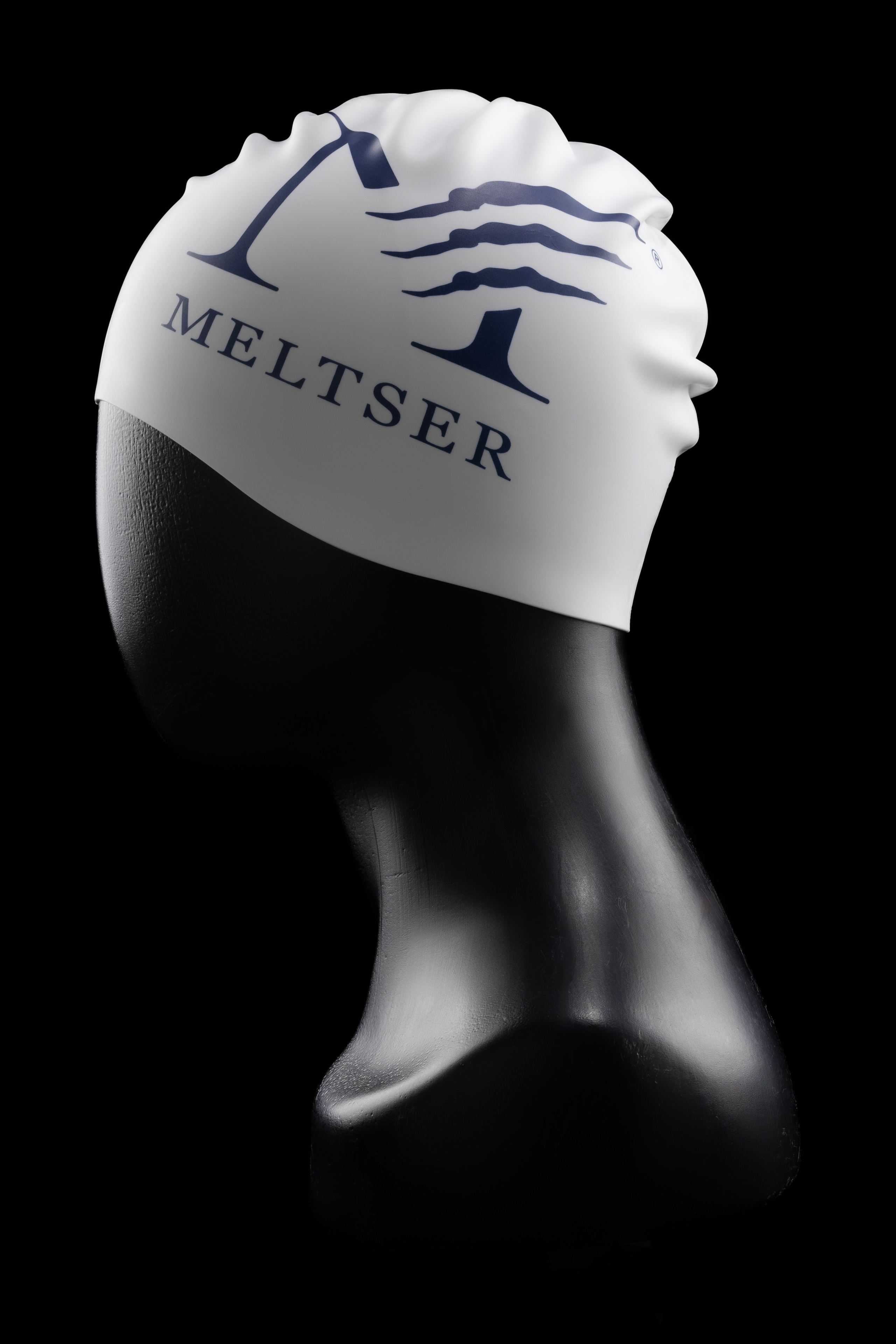 Шапки для бассейна. Фото для маркетплейсов в самых сочных локациях города Сочи