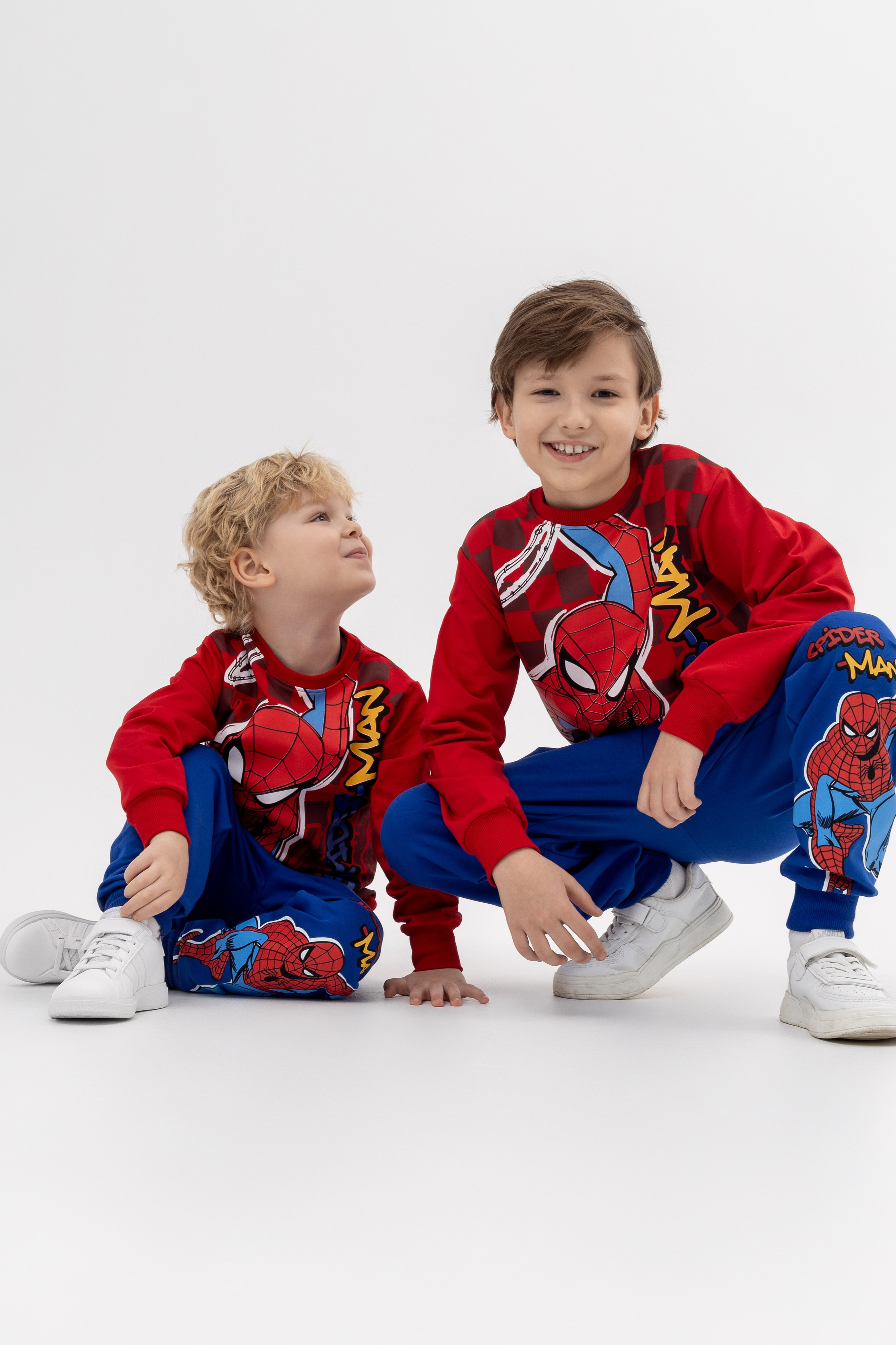 Костюмы. Фото для маркетплейсов в самых сочных локациях города Сочи