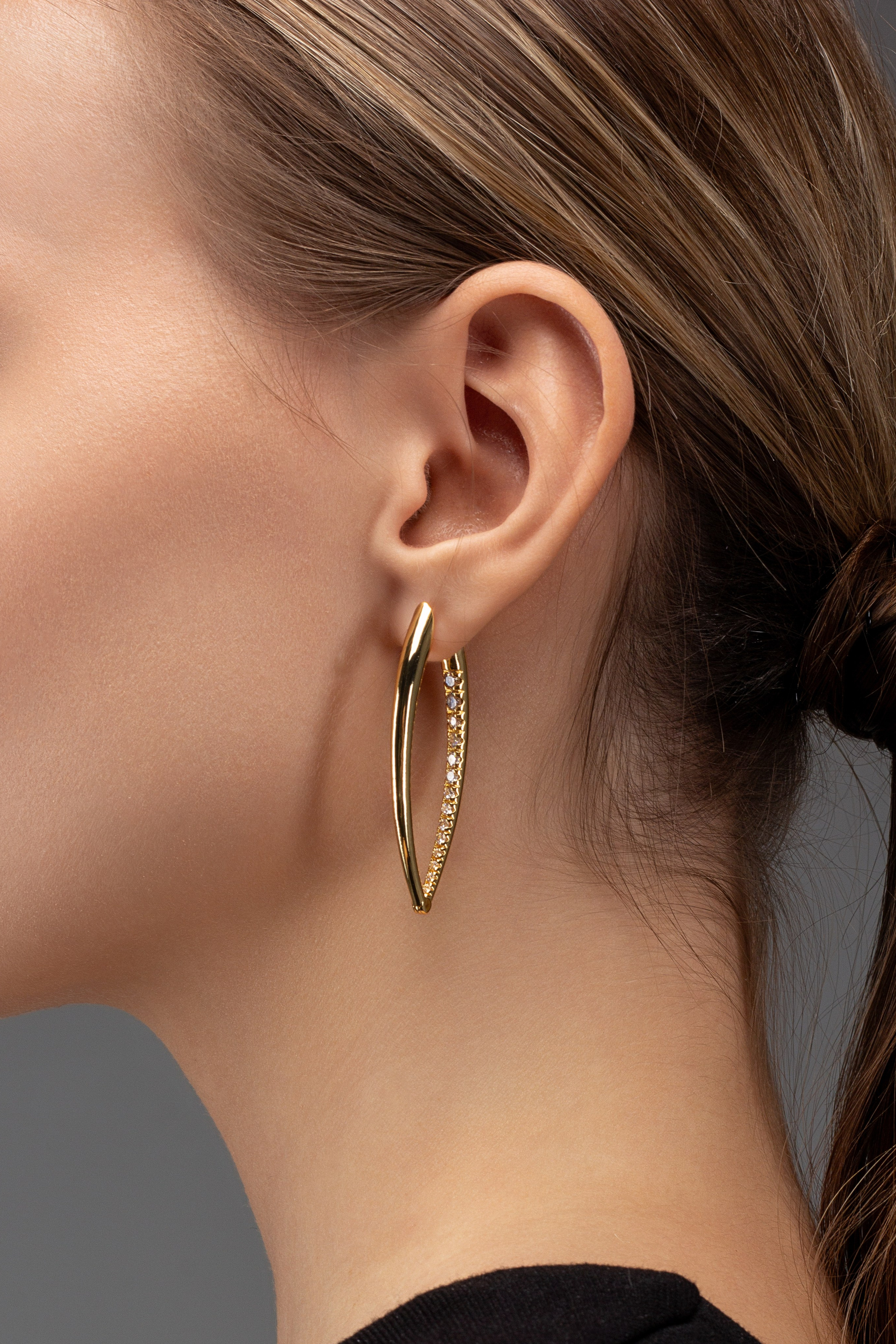 Бижутерия — Полина. Фото для маркетплейсов в самых сочных локациях города Сочи