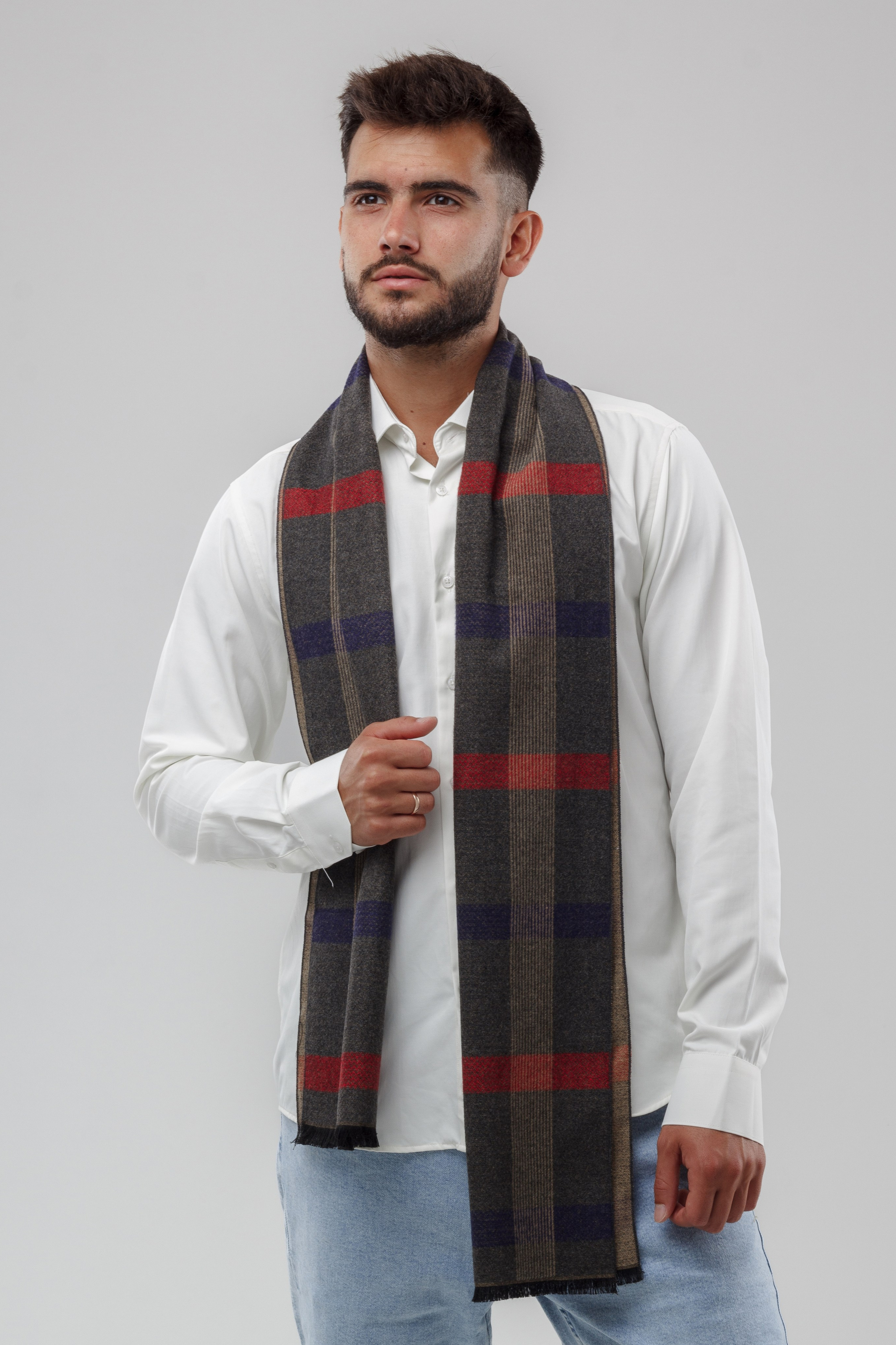 Шарфы — Валера. Фото для маркетплейсов в самых сочных локациях города Сочи