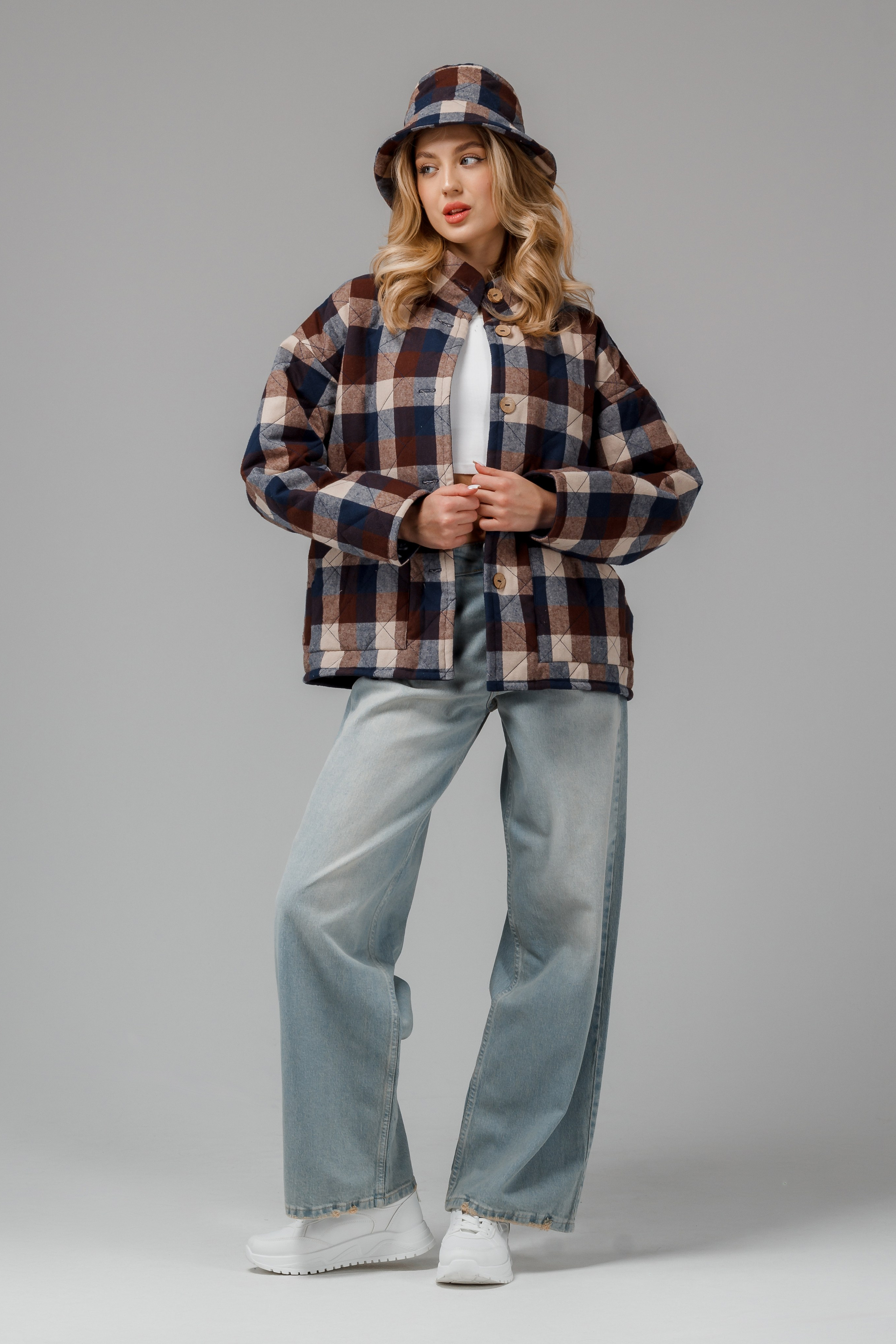 Рубашки — Лиза. Фото для маркетплейсов в самых сочных локациях города Сочи