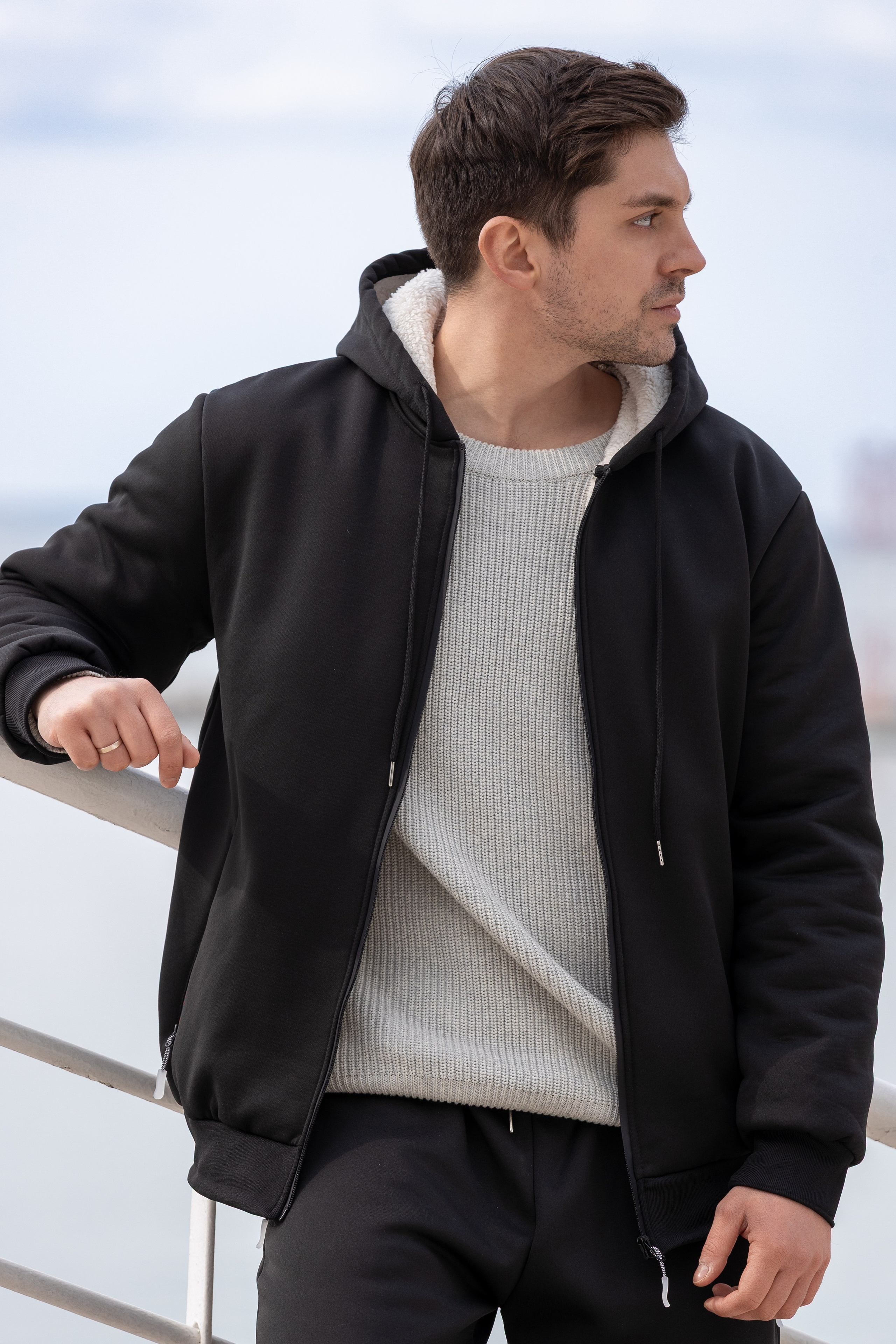 Костюм. Фото для маркетплейсов в самых сочных локациях города Сочи