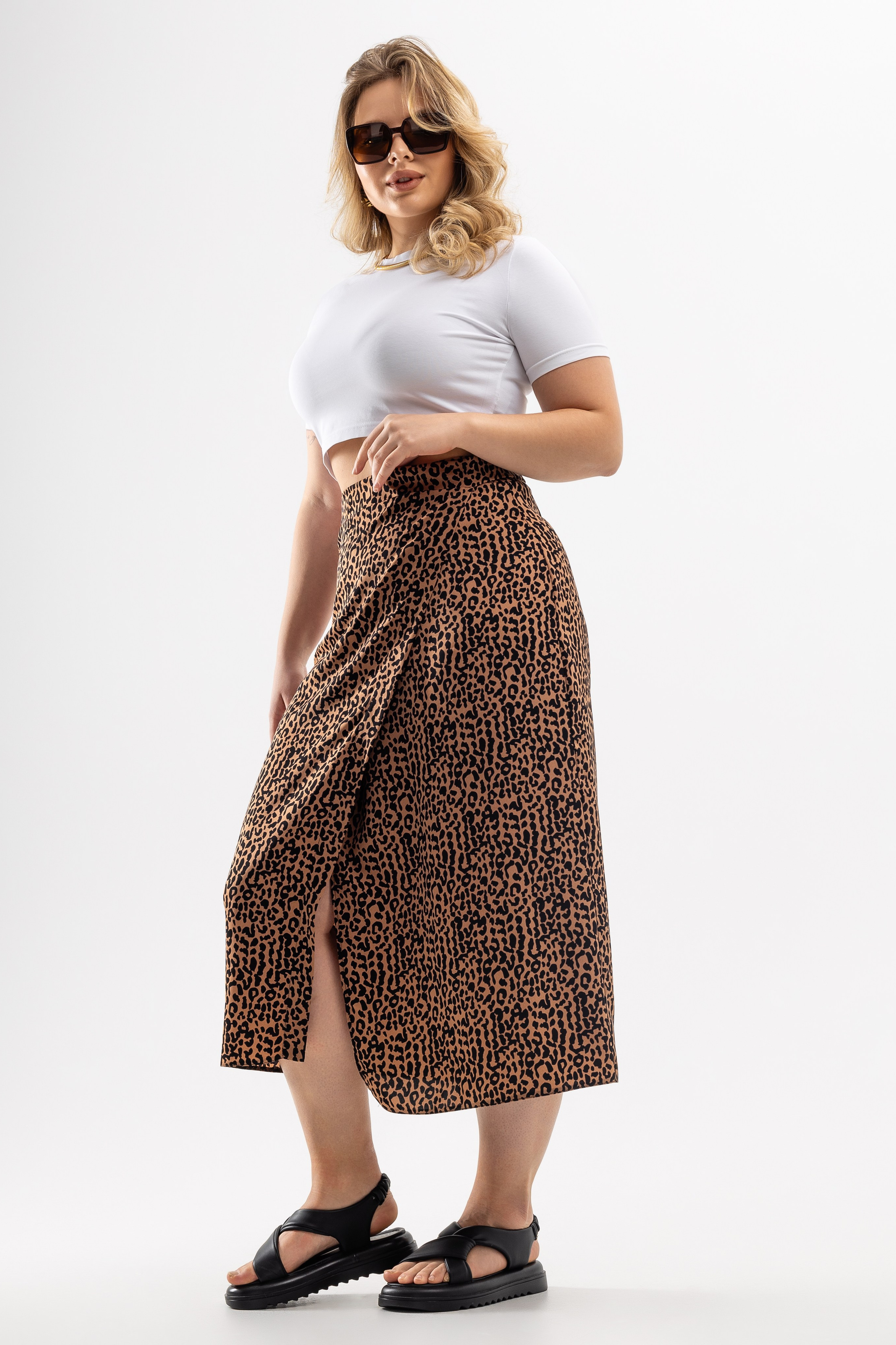 Юбки. Фото для маркетплейсов в самых сочных локациях города Сочи